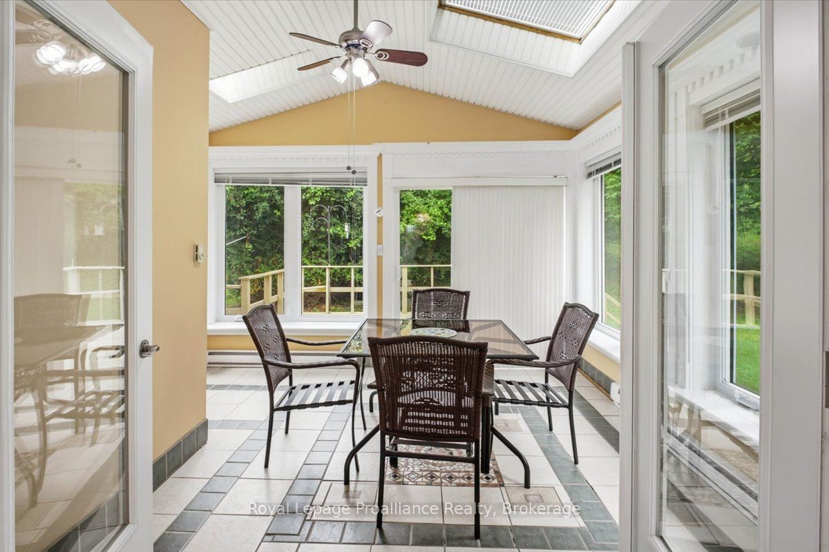 68 Riverside Parkway Property Photo 11