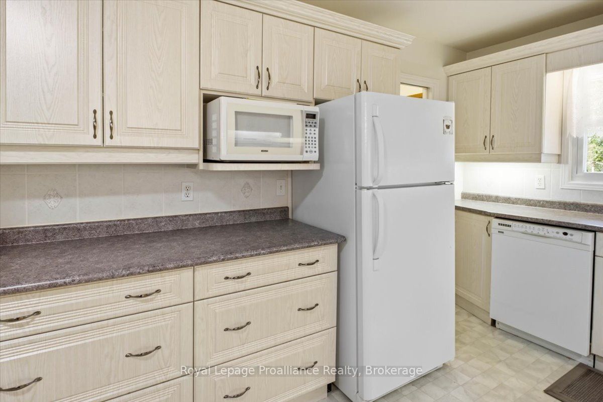 68 Riverside Parkway Property Photo 14