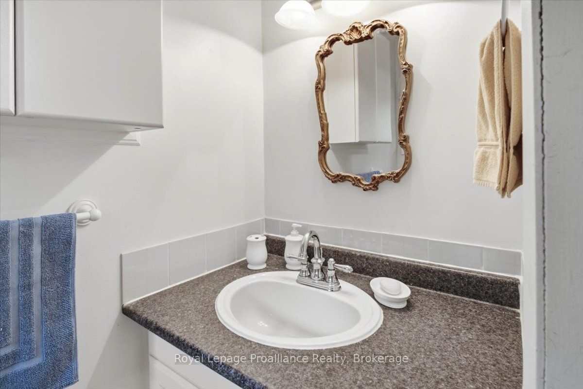 68 Riverside Parkway Property Photo 25