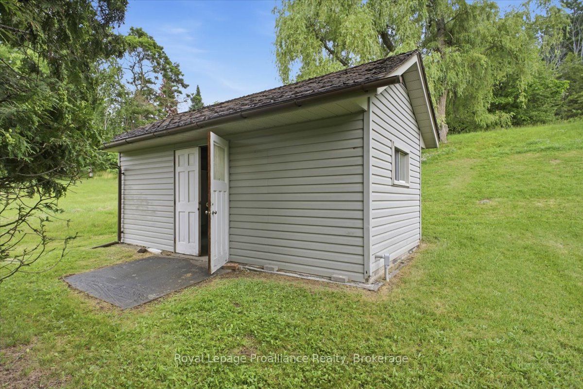 68 Riverside Parkway Property Photo 35