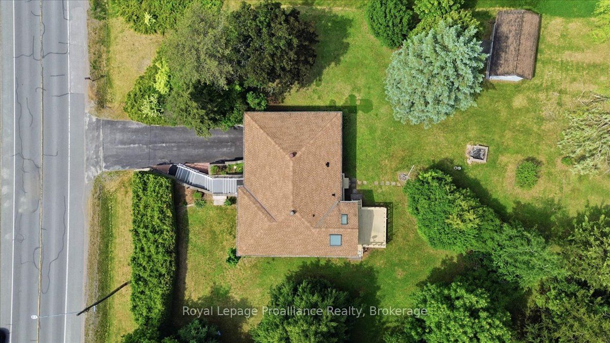 68 Riverside Parkway Property Photo 37