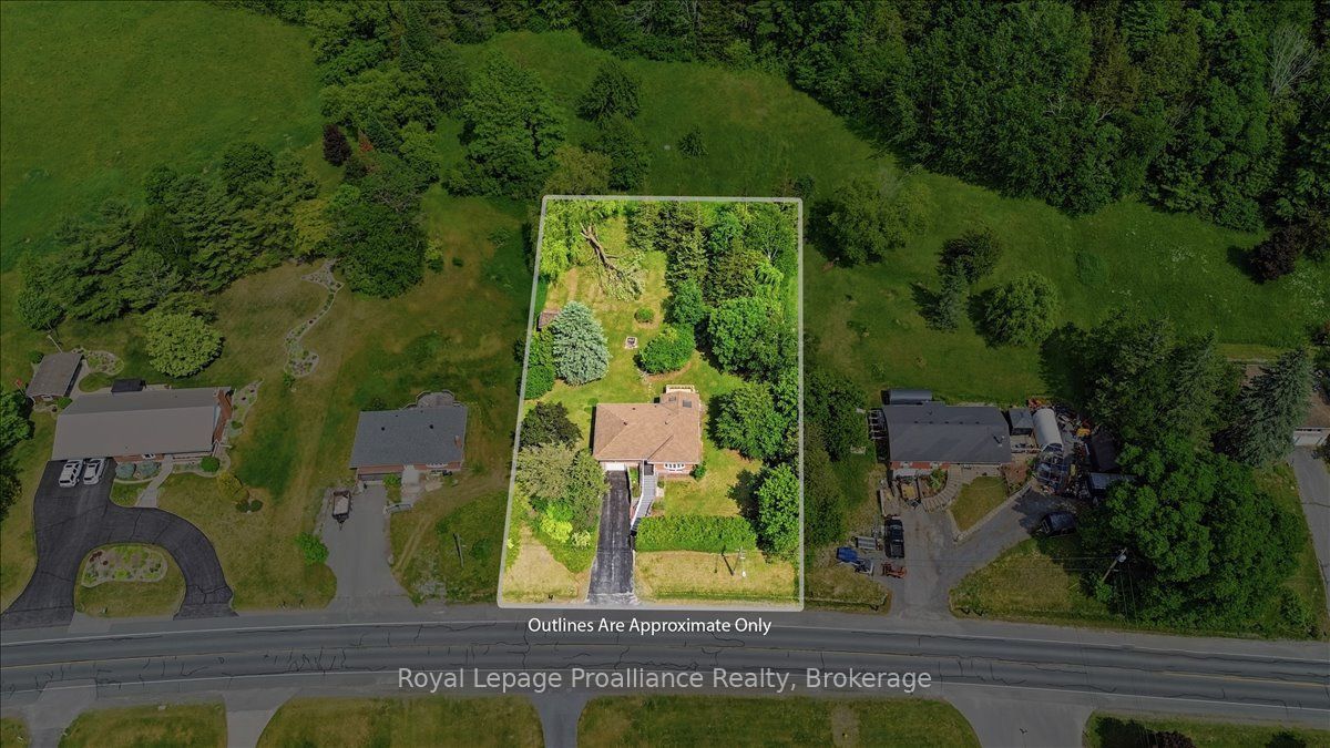 68 Riverside Parkway Property Photo 40