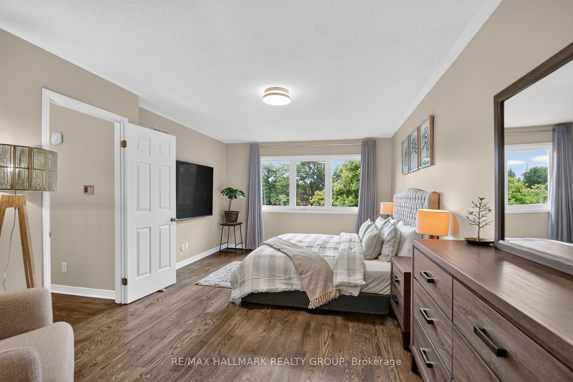 185 Knudson Drive Property Photo 26