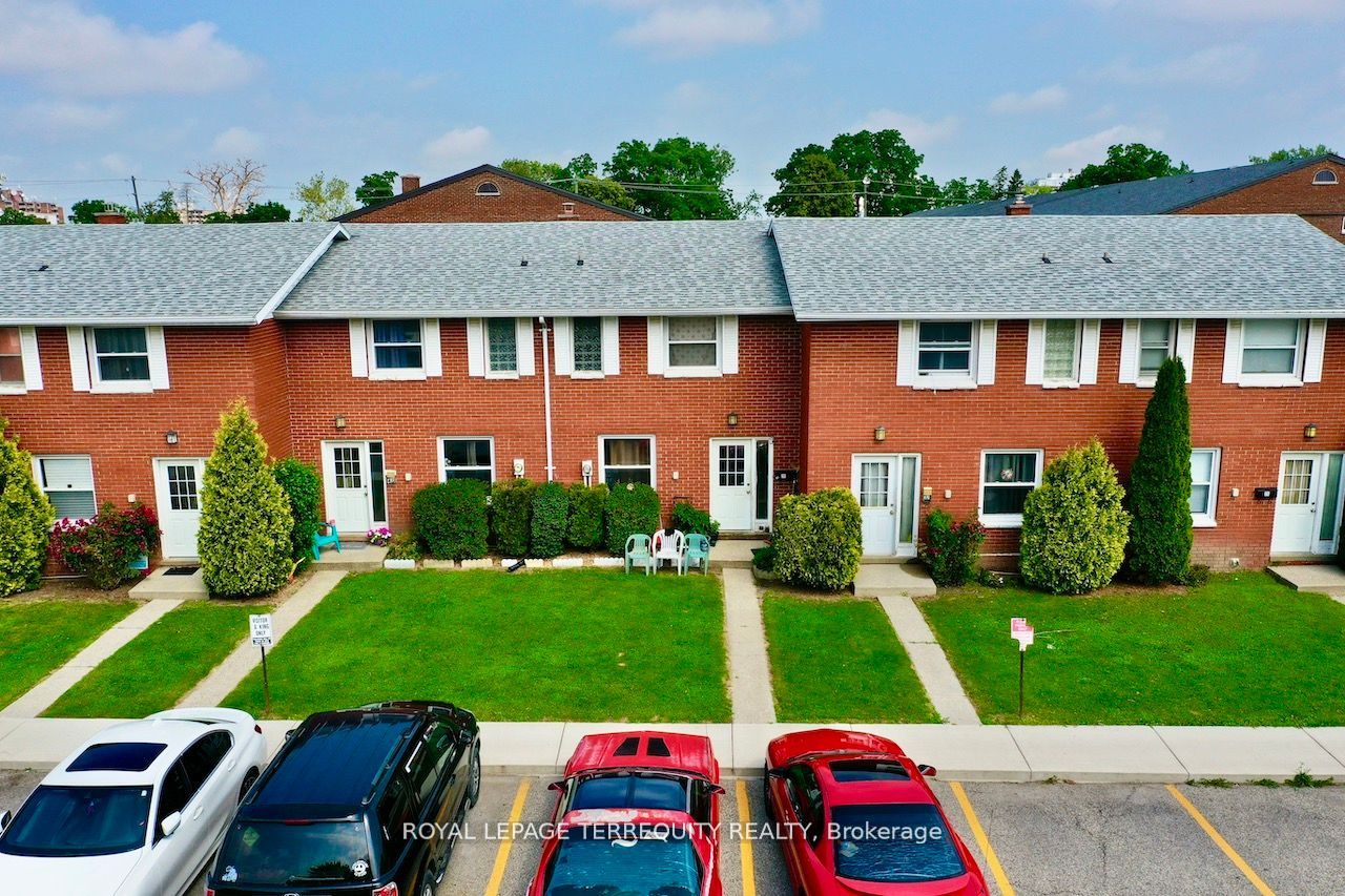 39 Orchard Place Property Photo 1