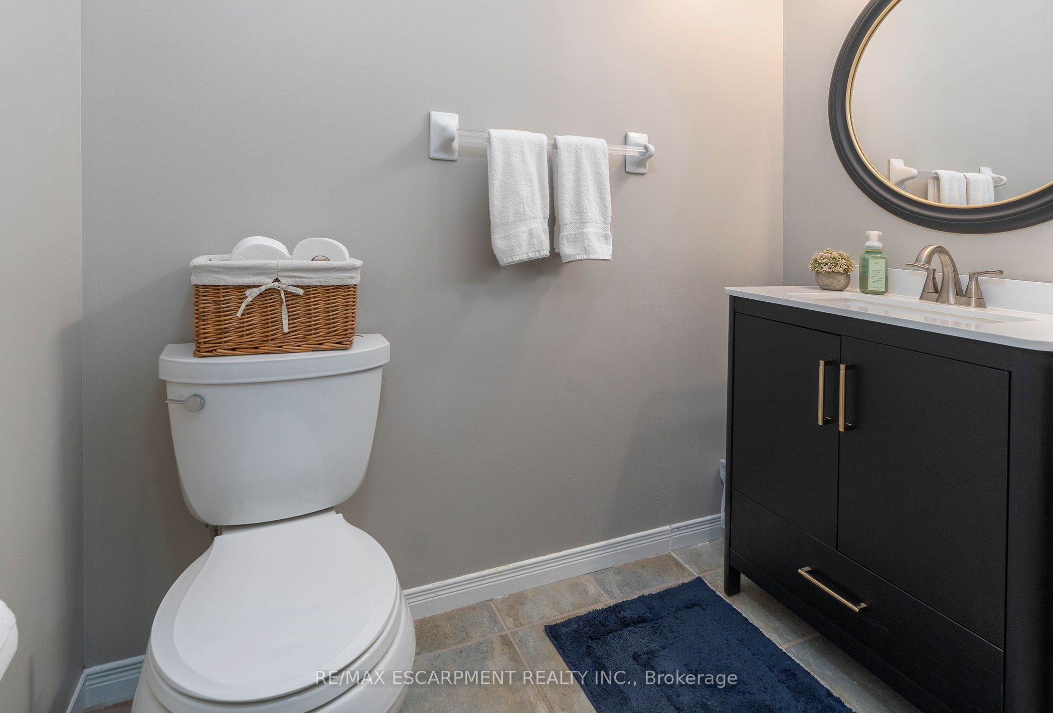 41 Valridge Drive Property Photo 12