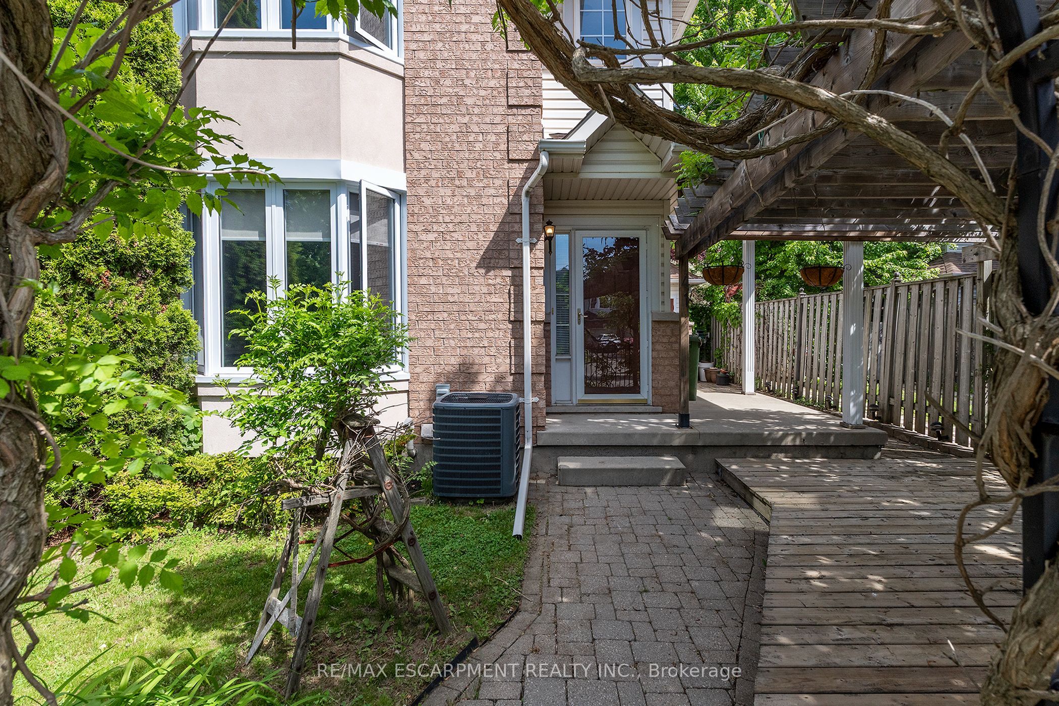 41 Valridge Drive Property Photo 22
