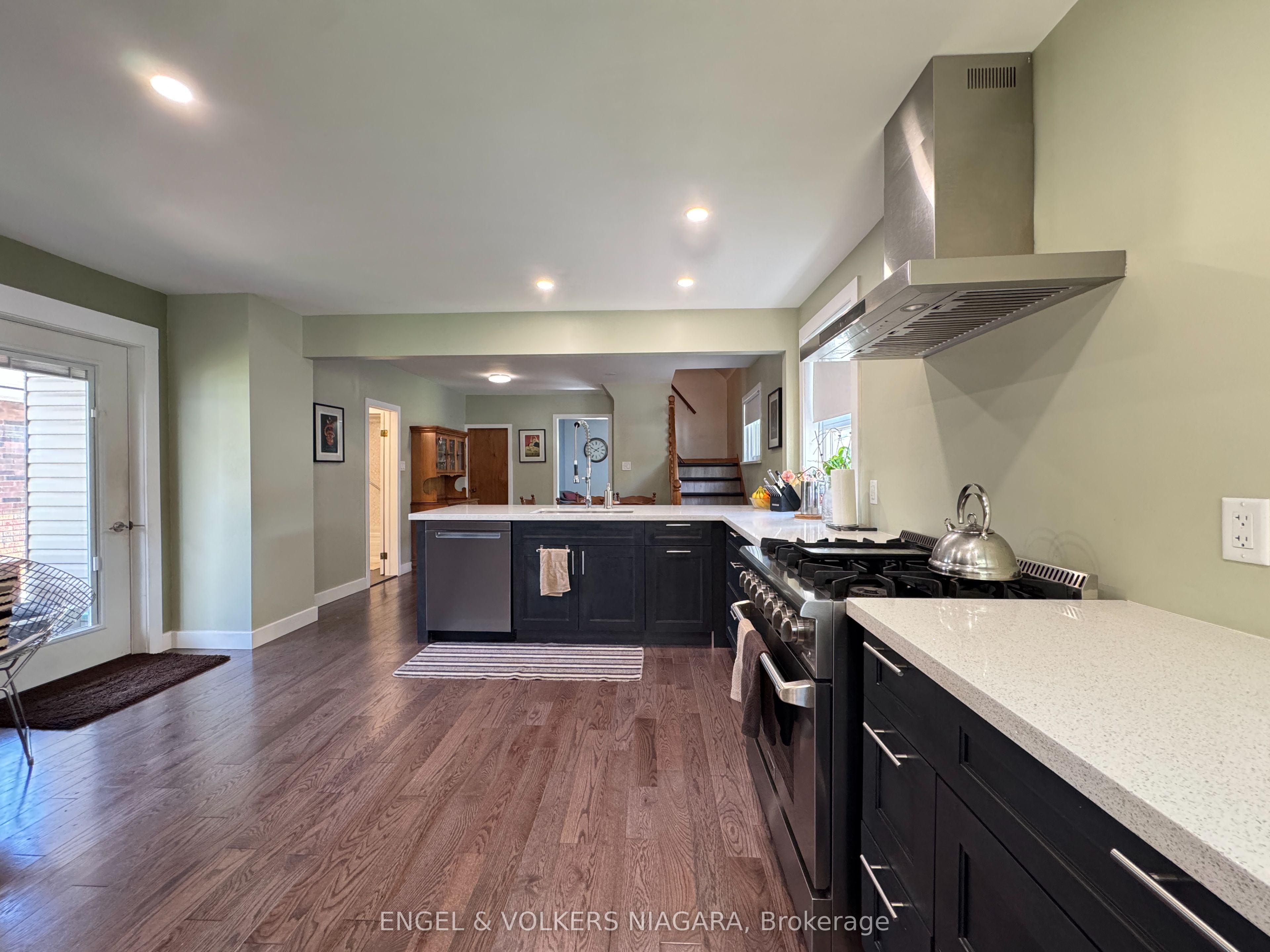 61 Hamilton Street Property Photo 12