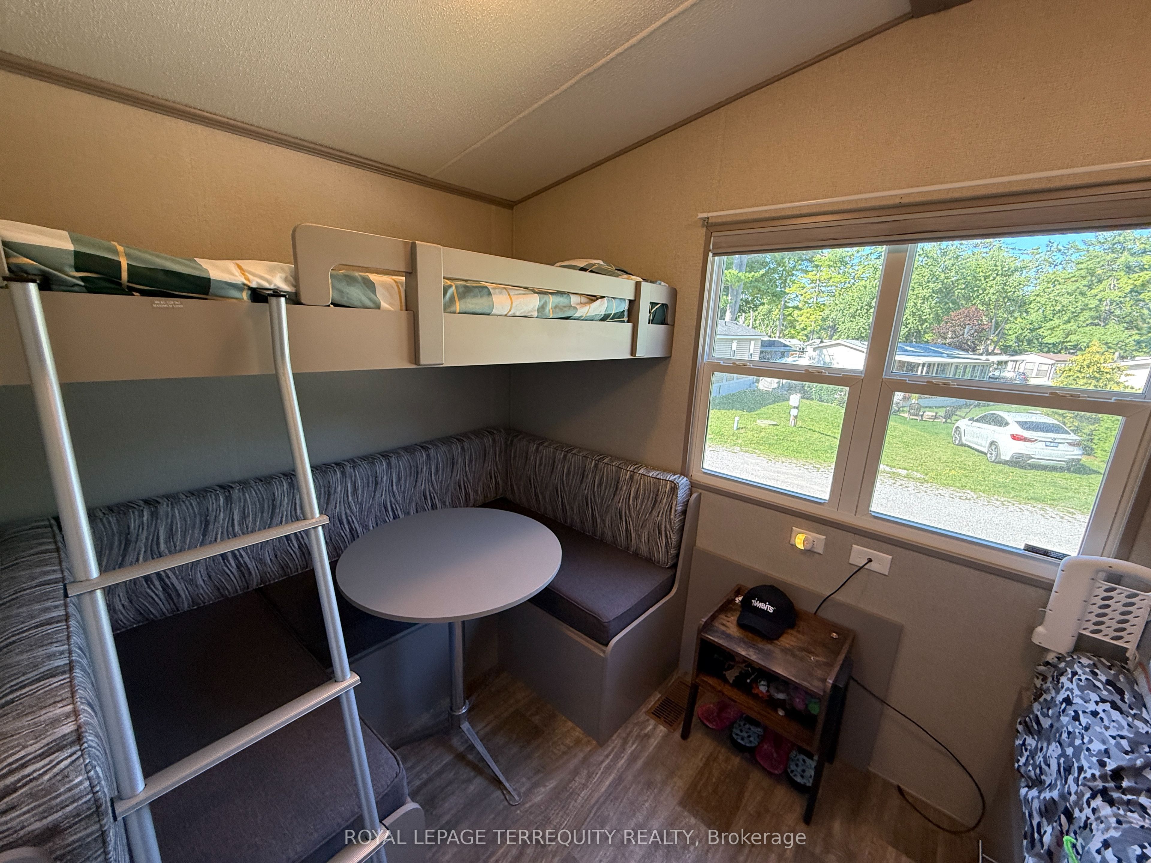 342 Butternut Property Photo 19
