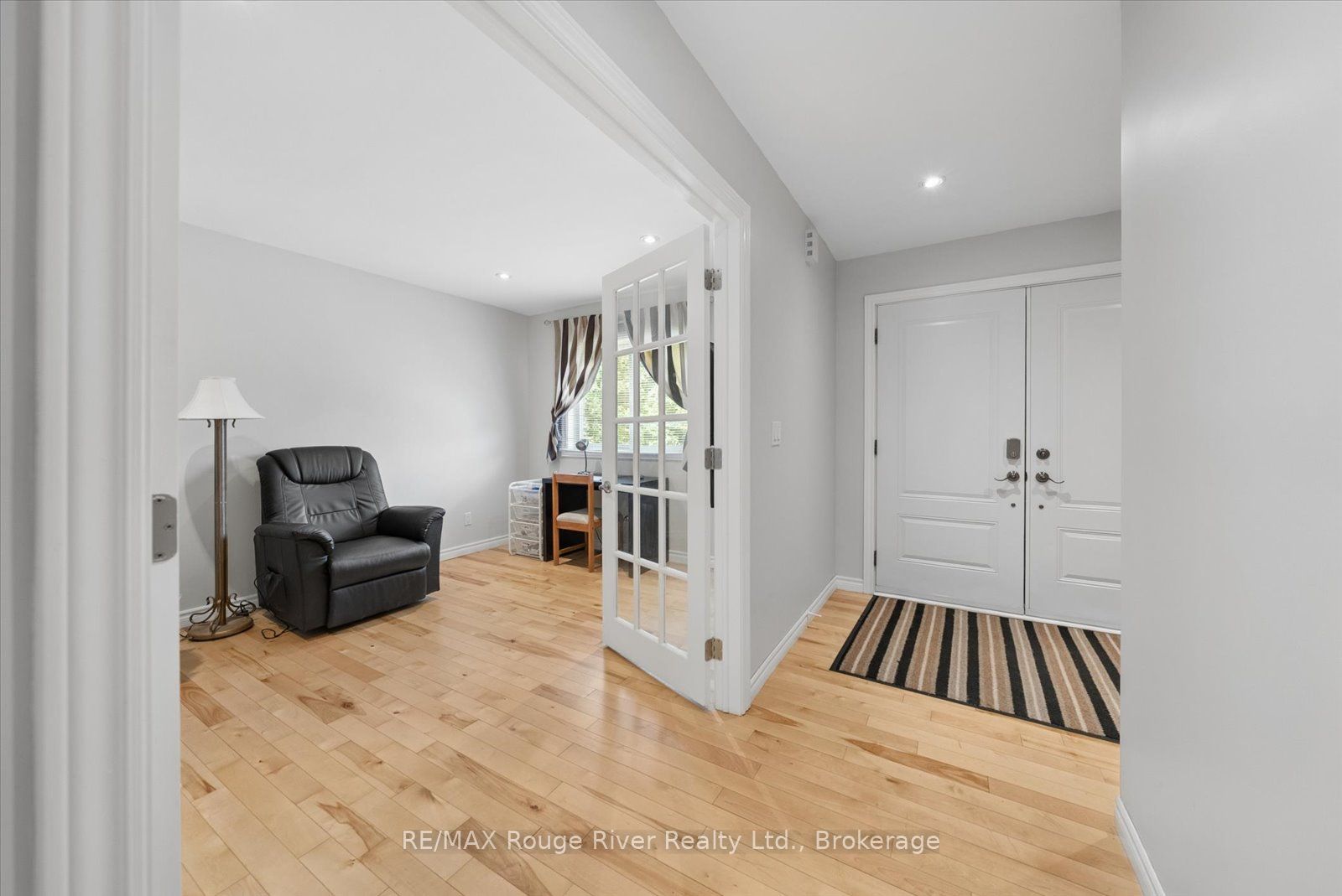 178 Roma Lane Property Photo 12