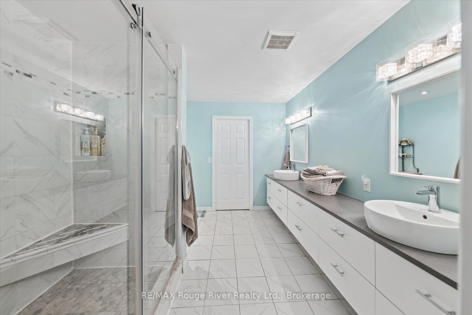 178 Roma Lane Property Photo 15