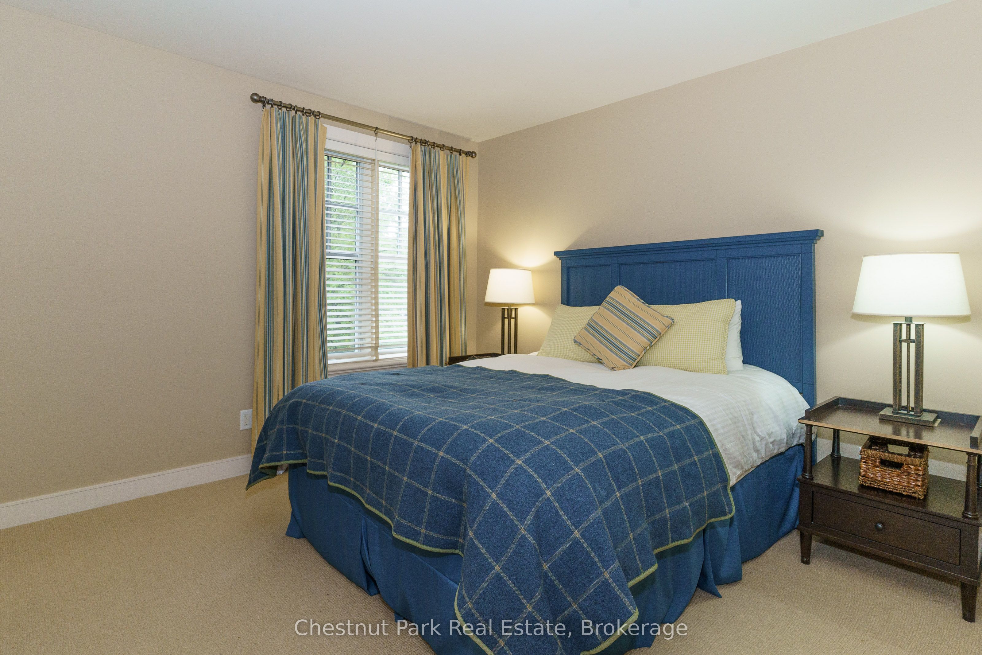 501 Glen Abbey Way E Property Photo 16