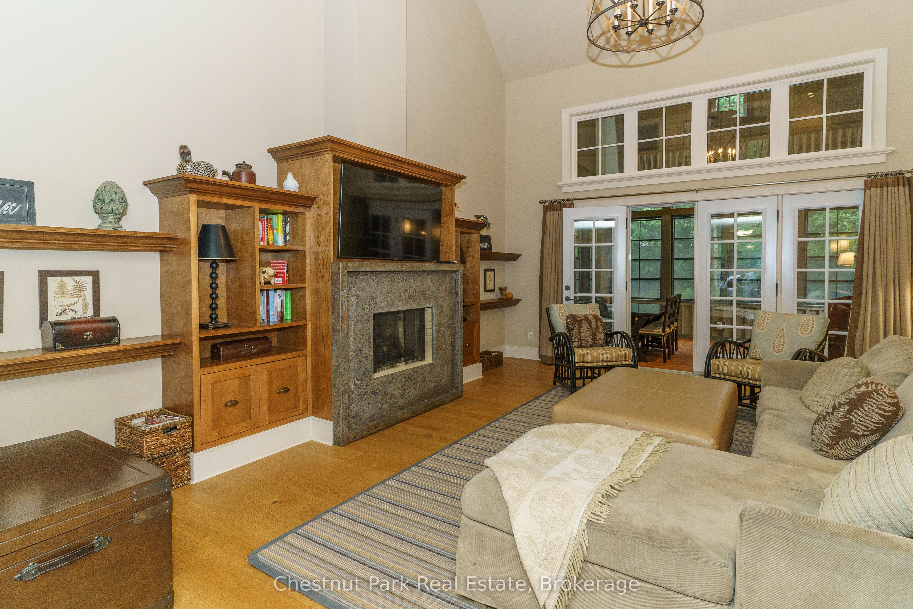 501 Glen Abbey Way E Property Photo 27