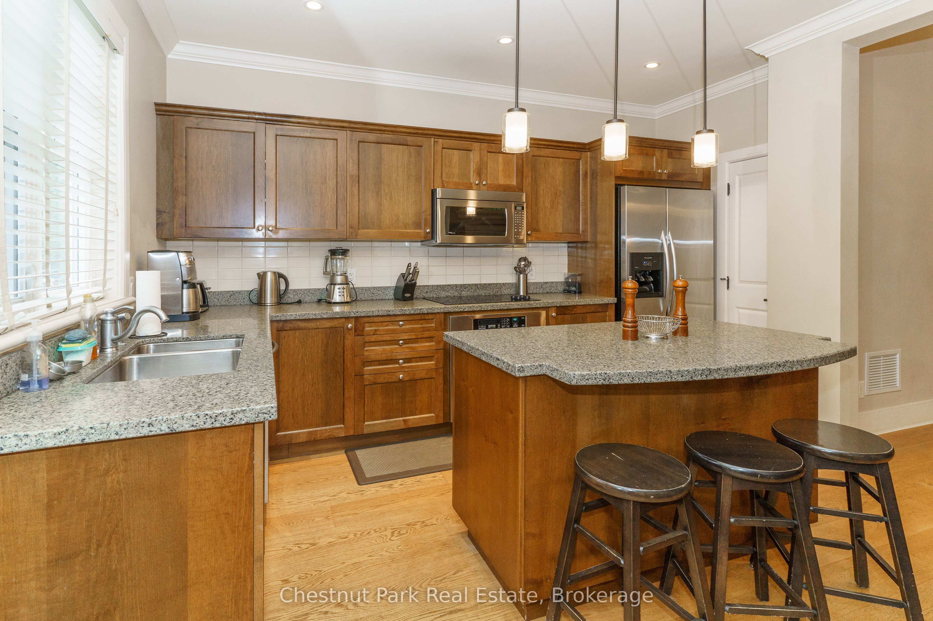 501 Glen Abbey Way E Property Photo 32