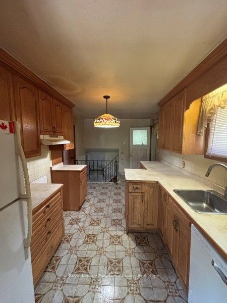 112 Sidney Street Property Photo 7