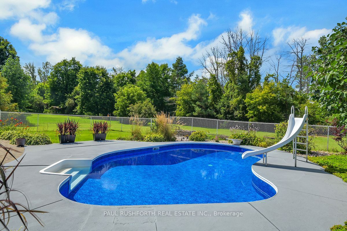 15 Longridge Court Property Photo 42