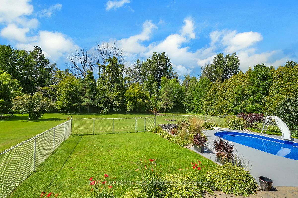 15 Longridge Court Property Photo 44