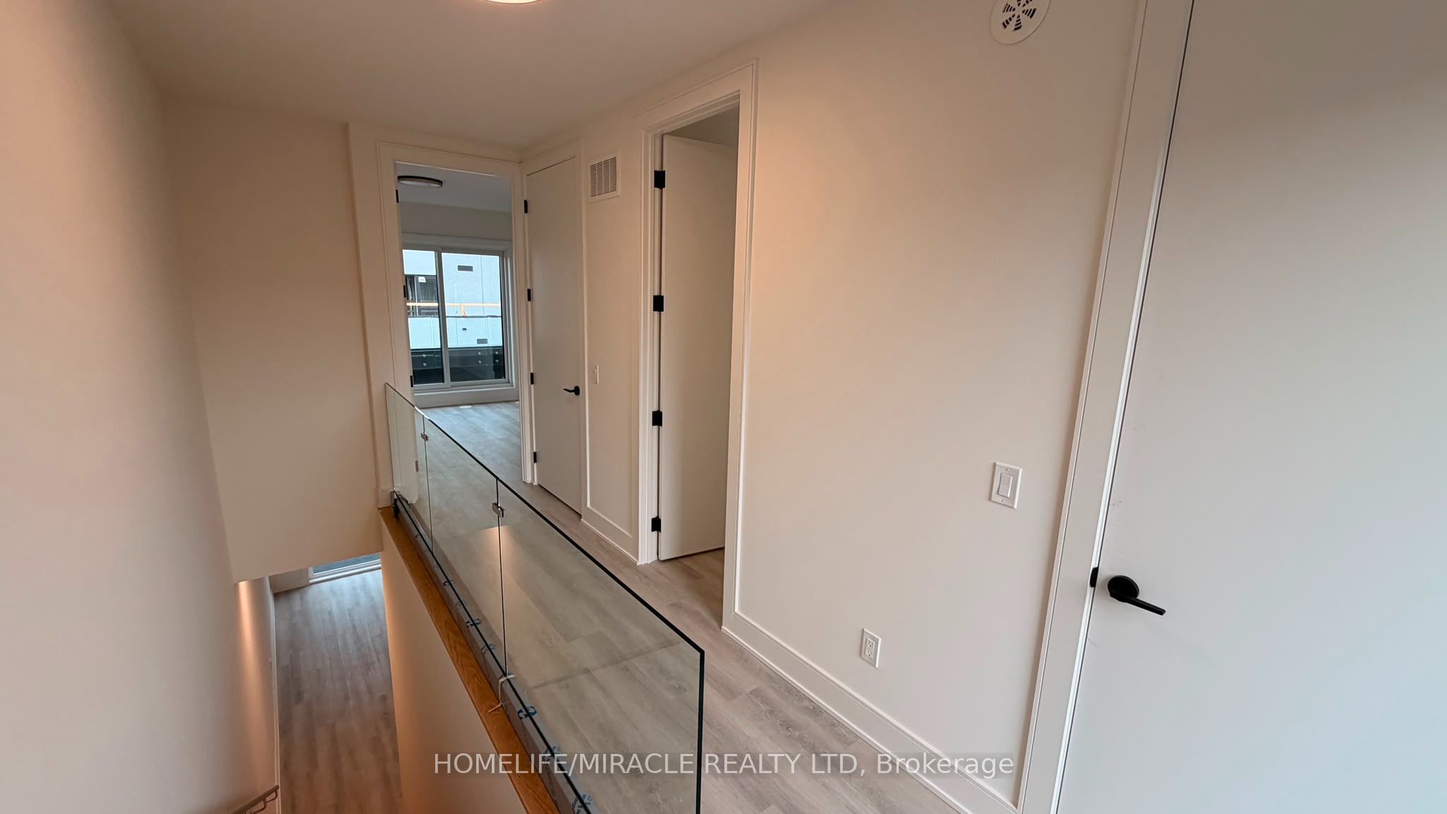 97 Everett Common Property Photo 14