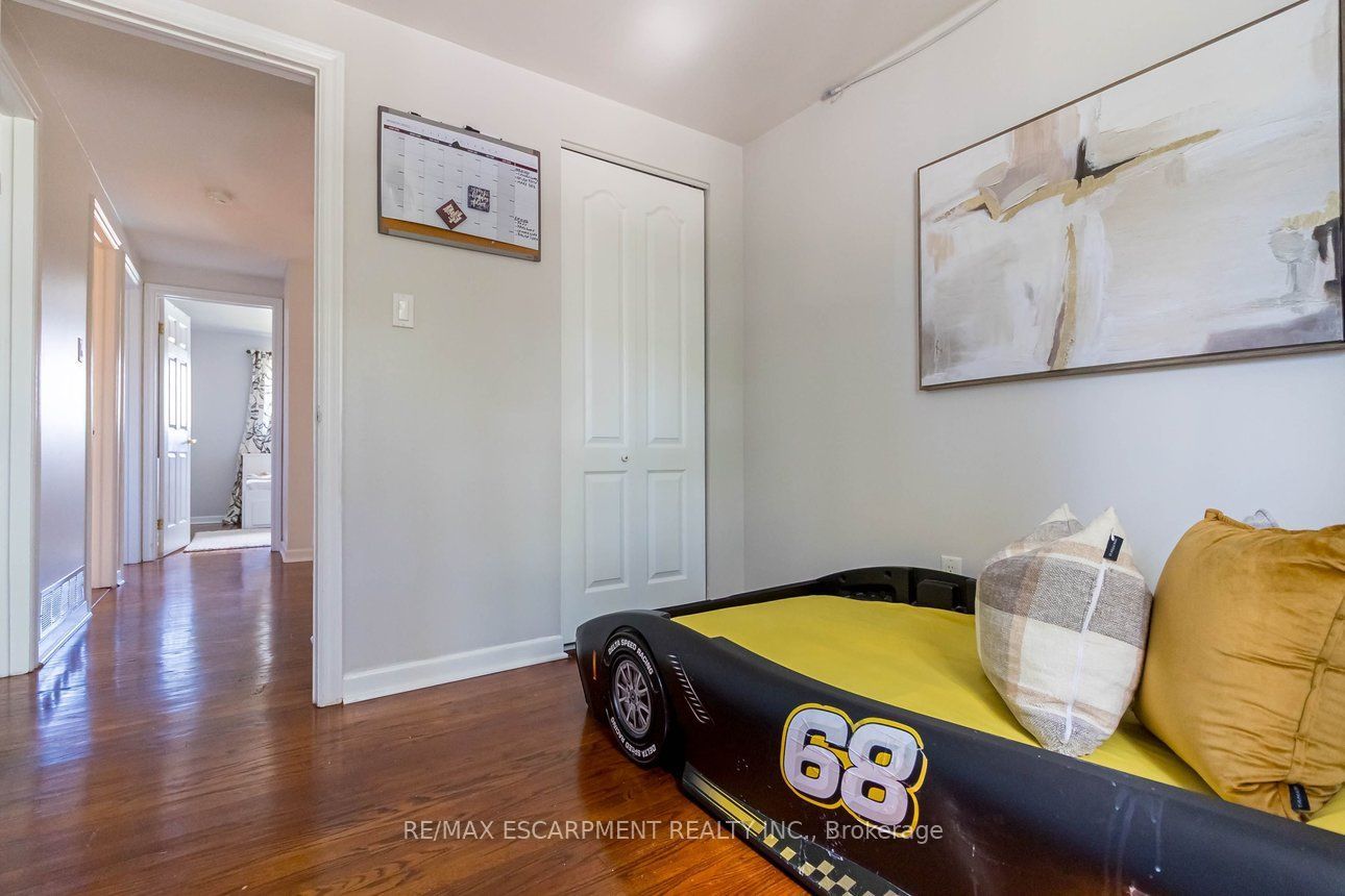 111 Larch Street Property Photo 33