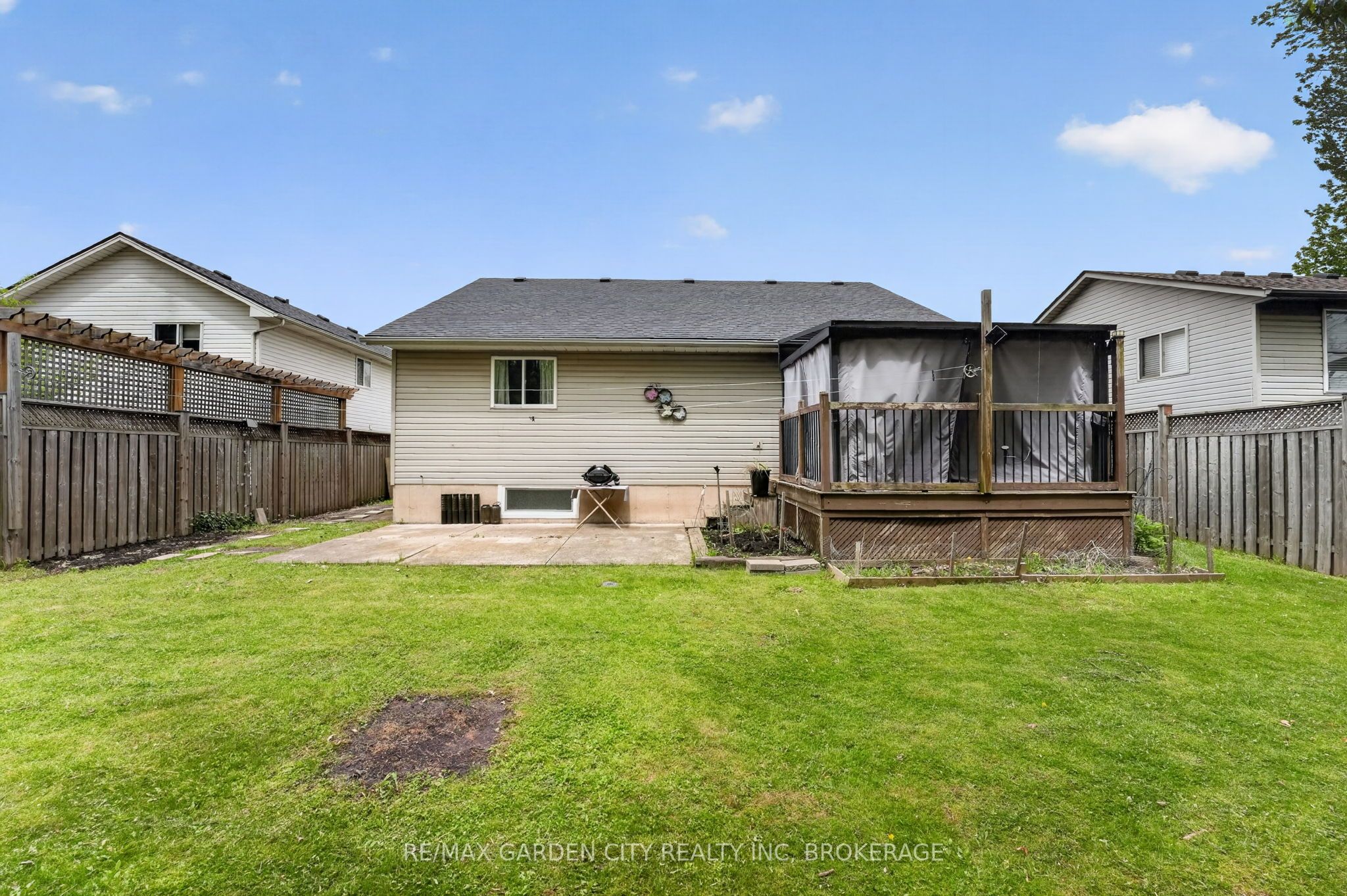 11 Rochelle Crescent Property Photo 33