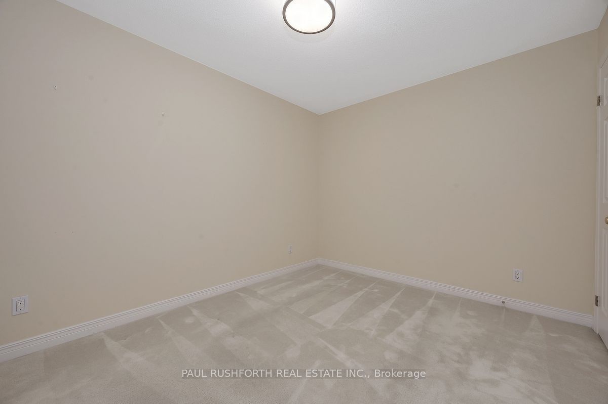 57 Waterthrush Crescent Property Photo 26