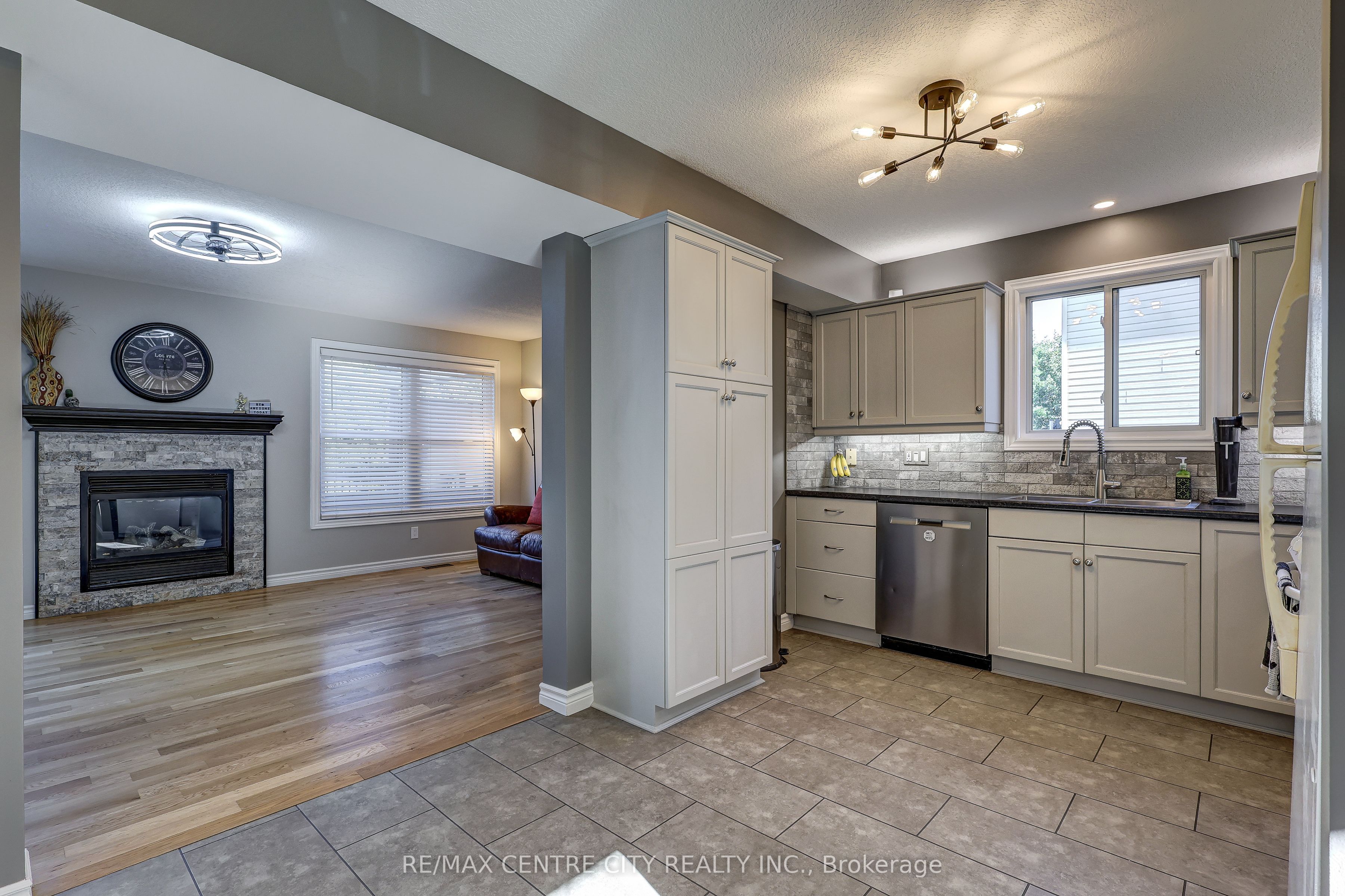 42134 Mcbain Line Property Photo 9