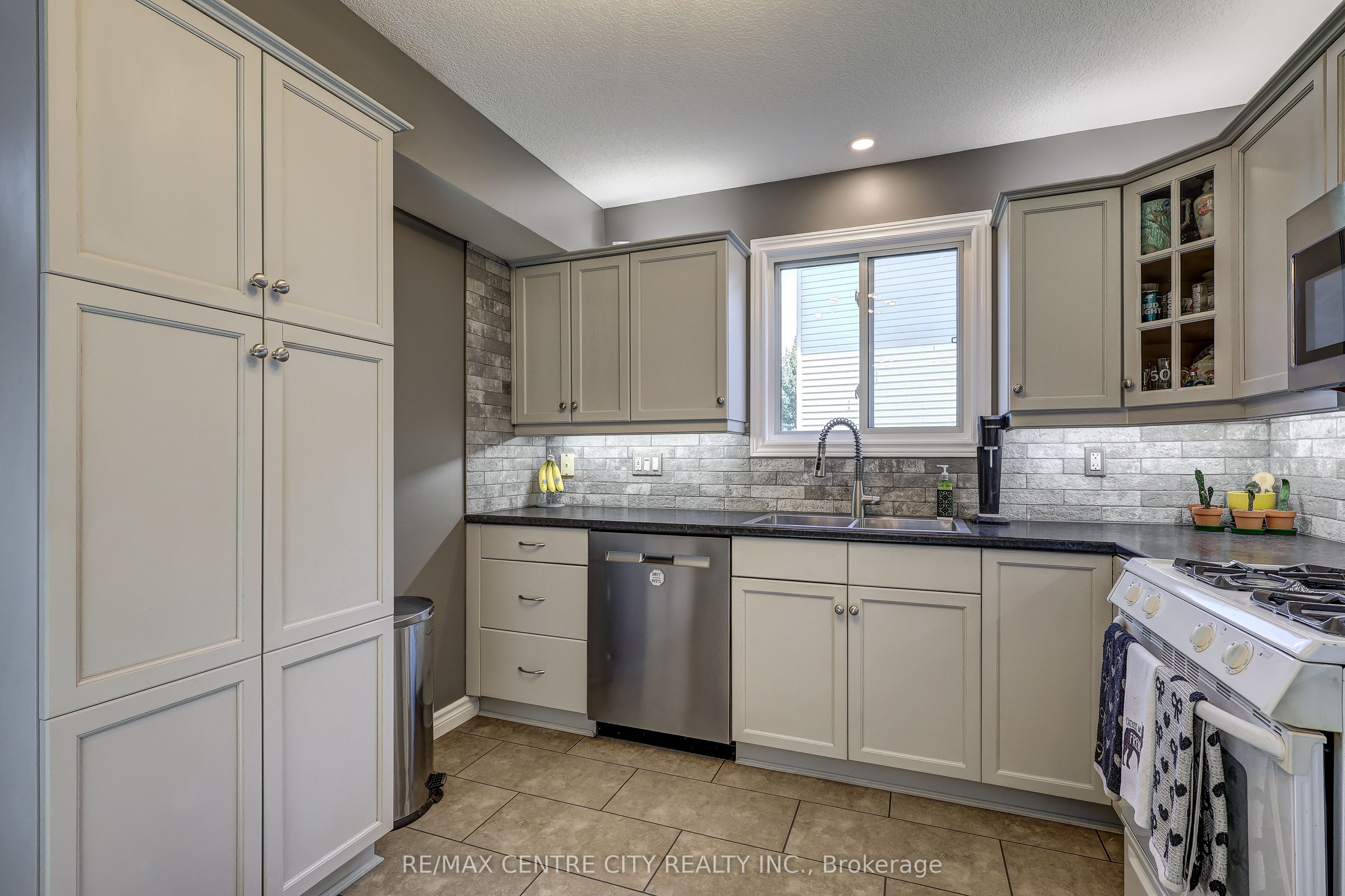 42134 Mcbain Line Property Photo 12