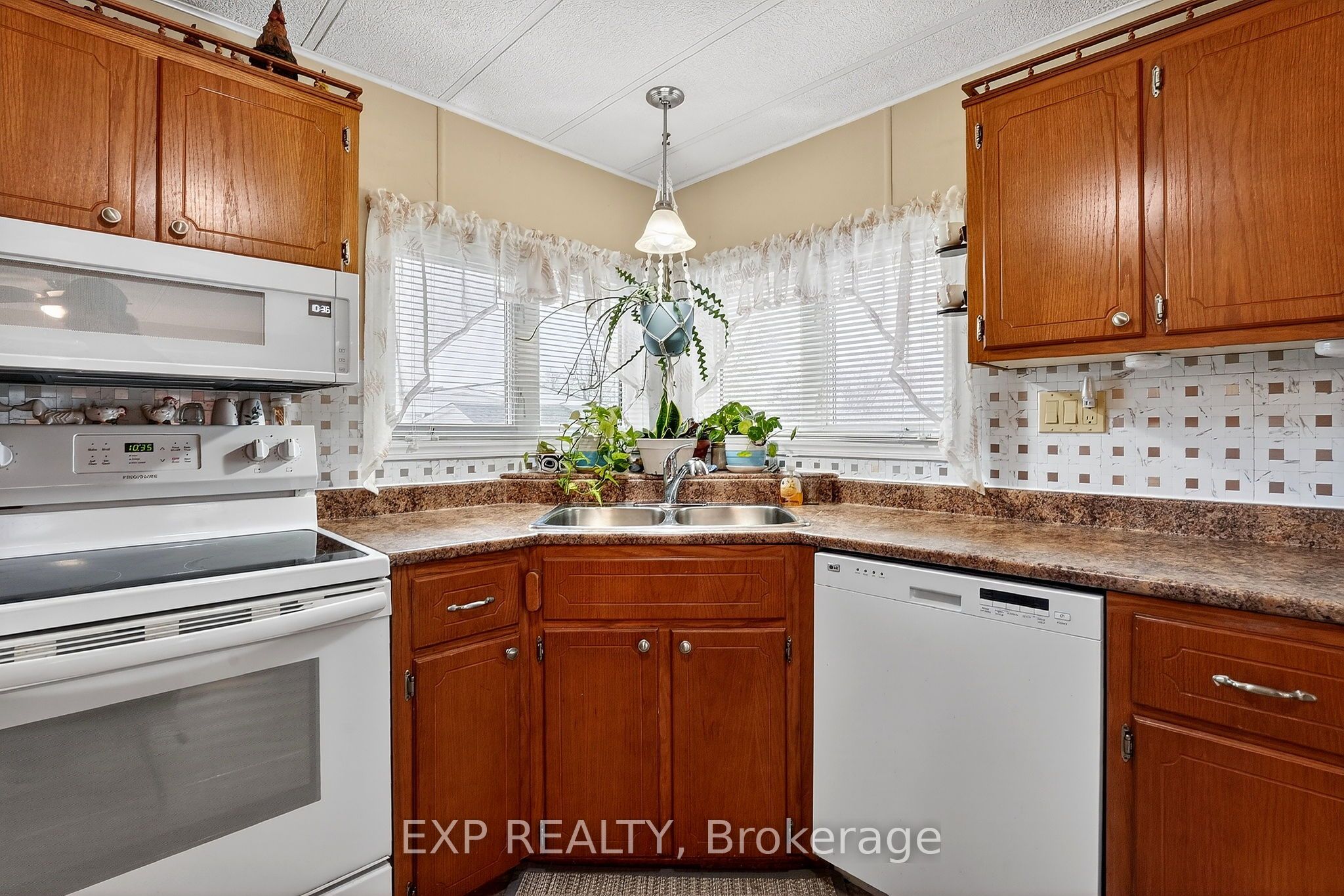 3033 Townline Road 308 Property Photo 13