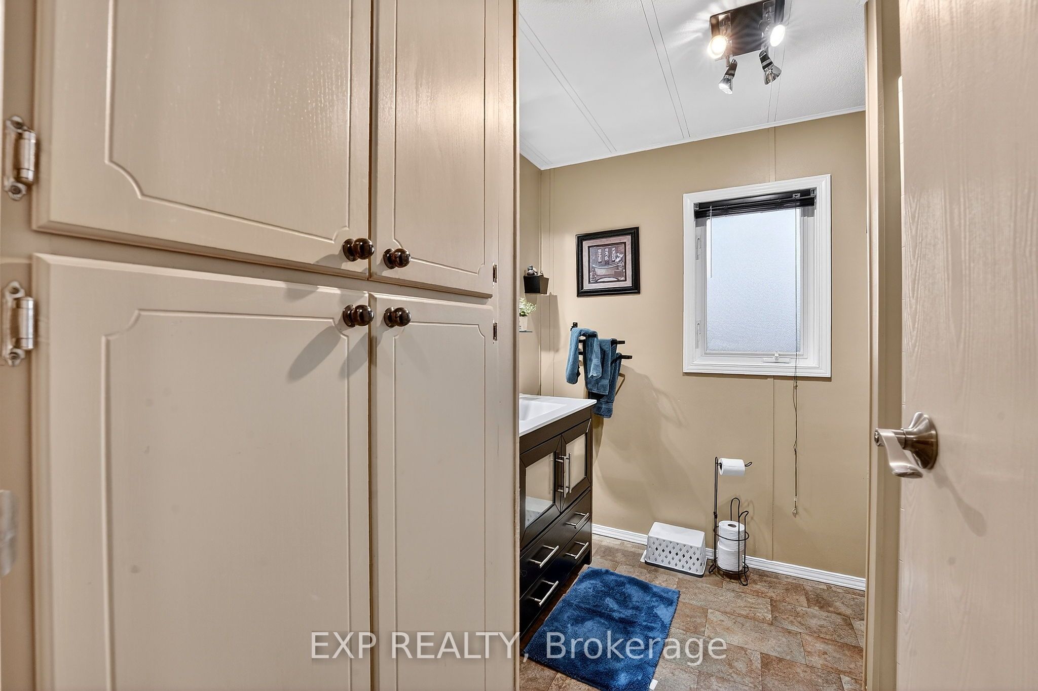 3033 Townline Road 308 Property Photo 20