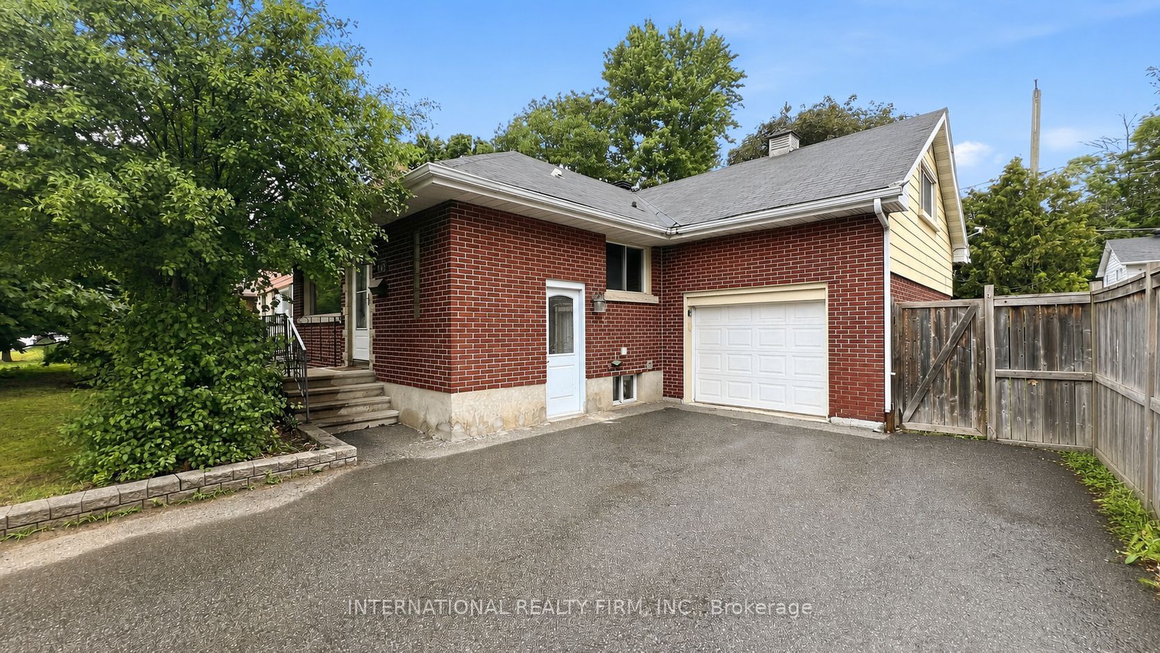 1213 Erindale Drive Property Photo 2