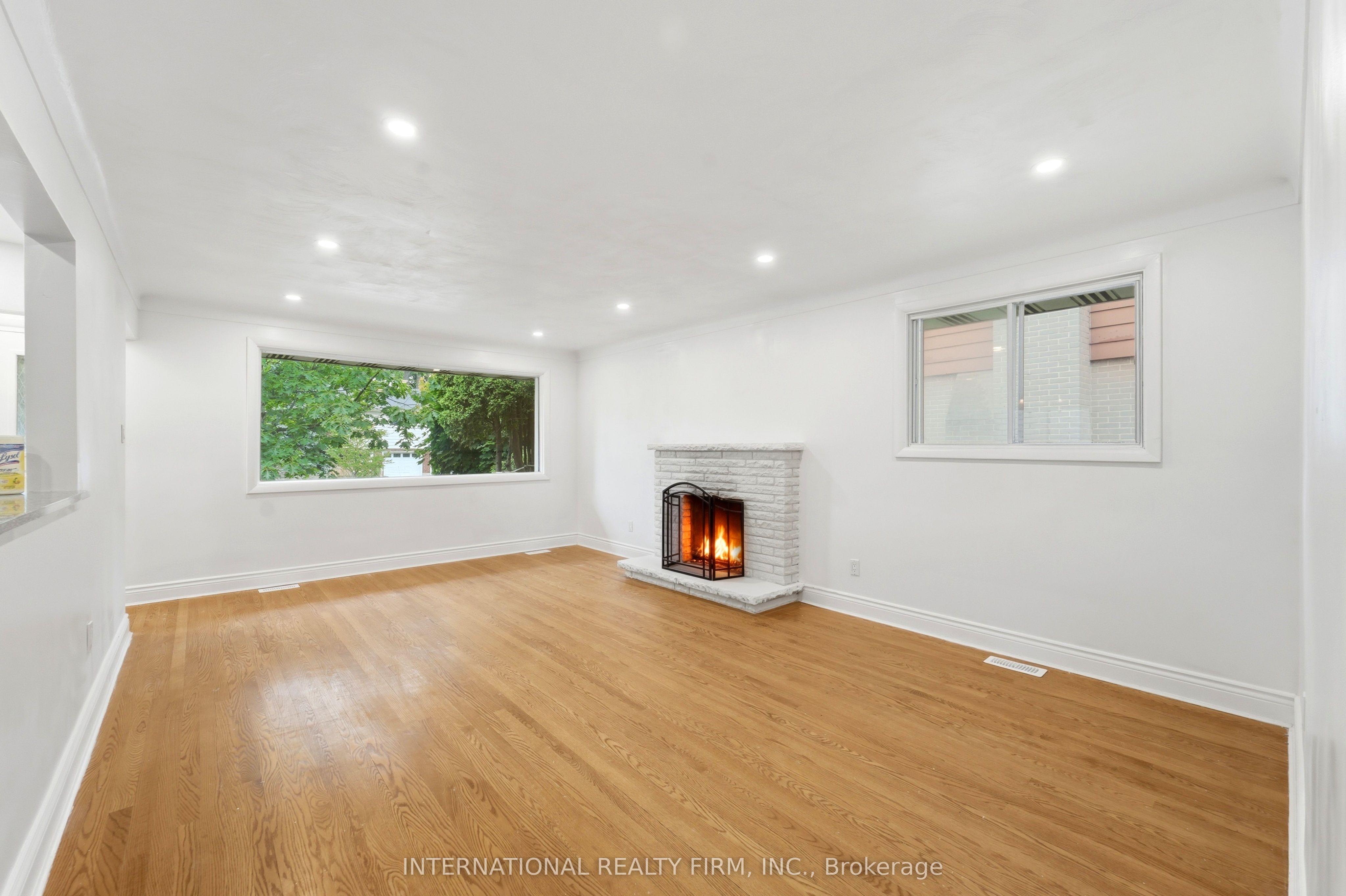 1213 Erindale Drive Property Photo 4