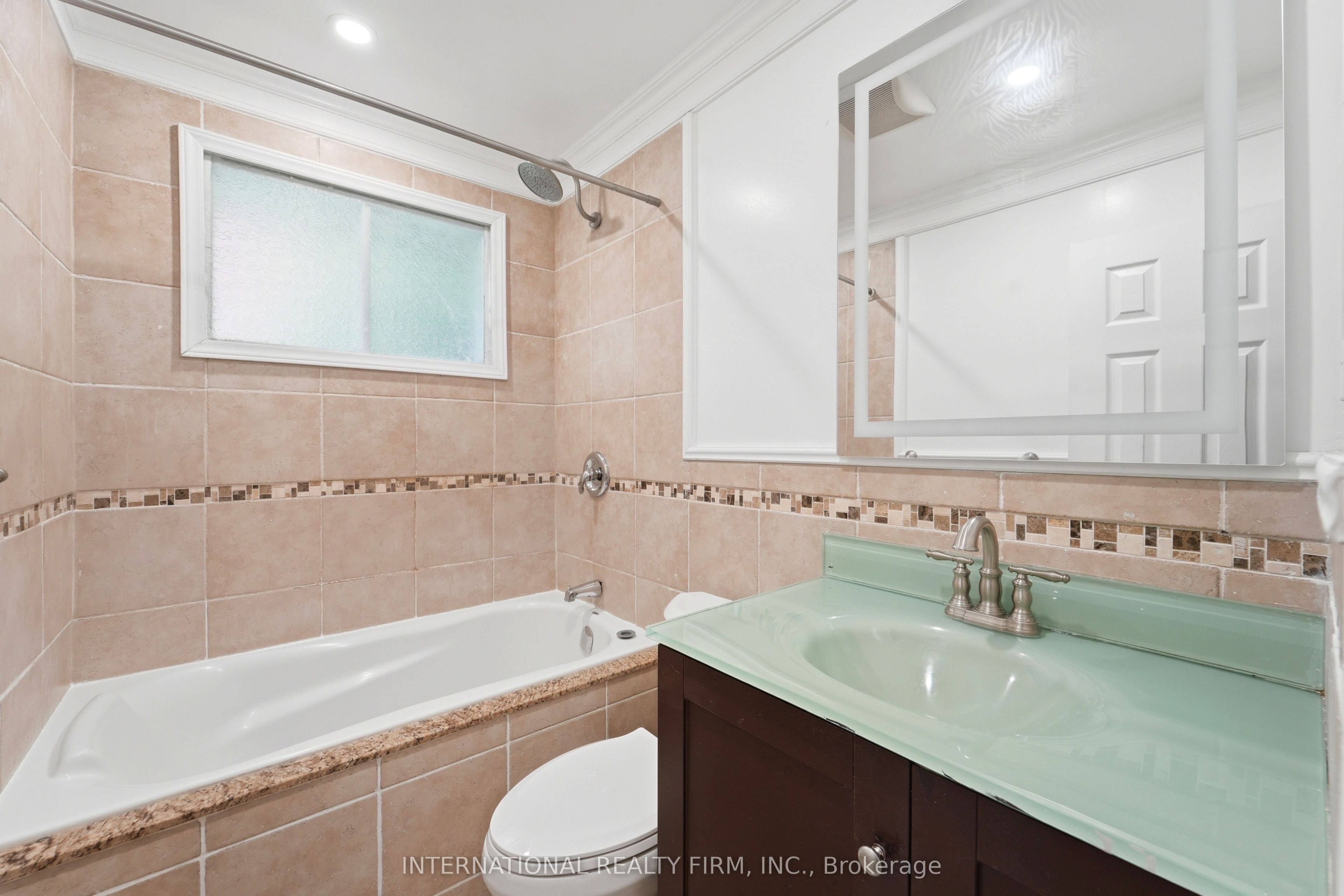 1213 Erindale Drive Property Photo 17