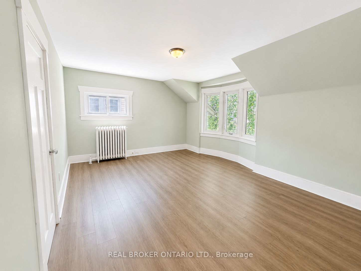 45 Fairleigh Crescent #2 Property Photo 9