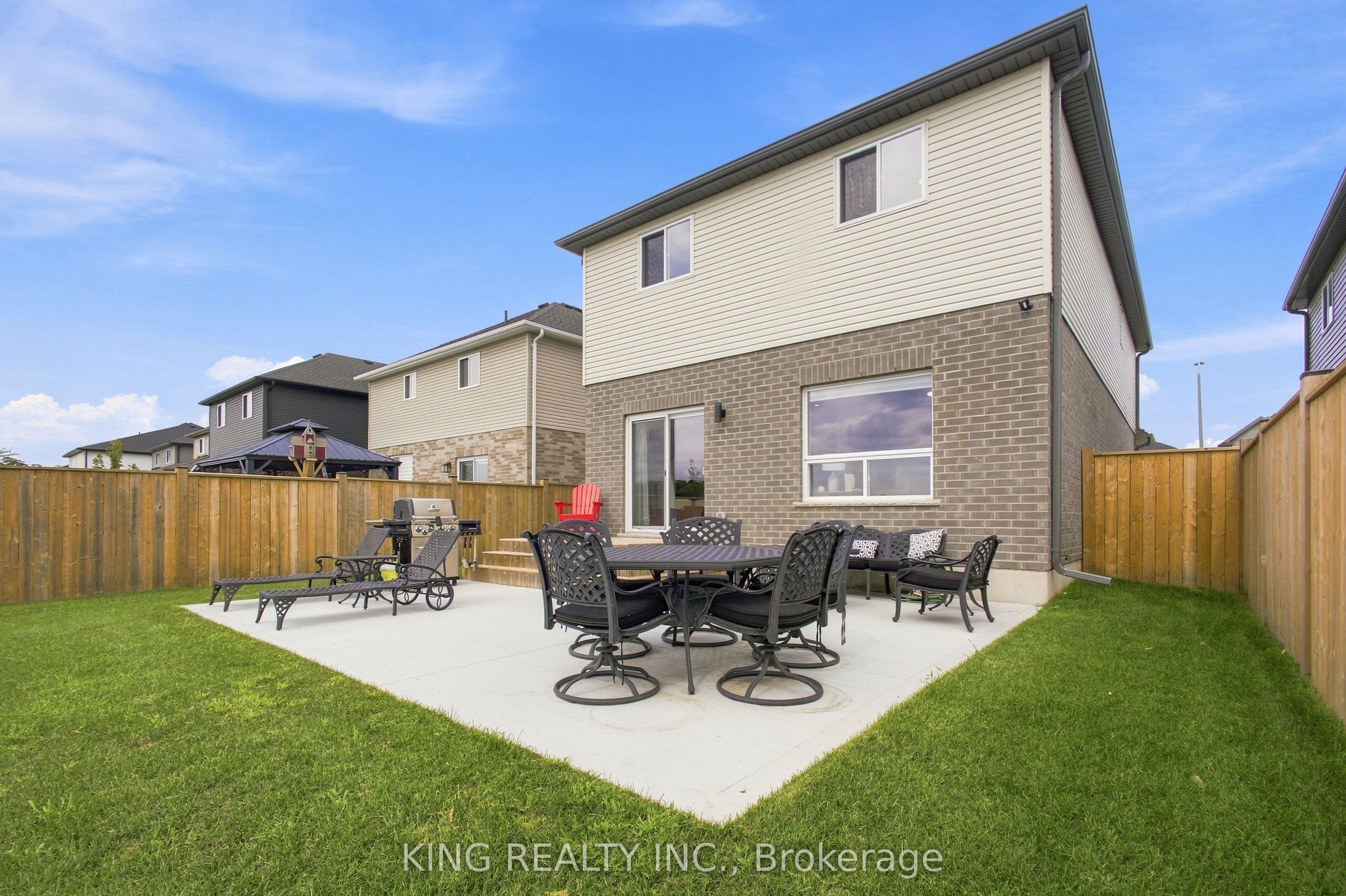 63 Rosina Lane Property Photo 10