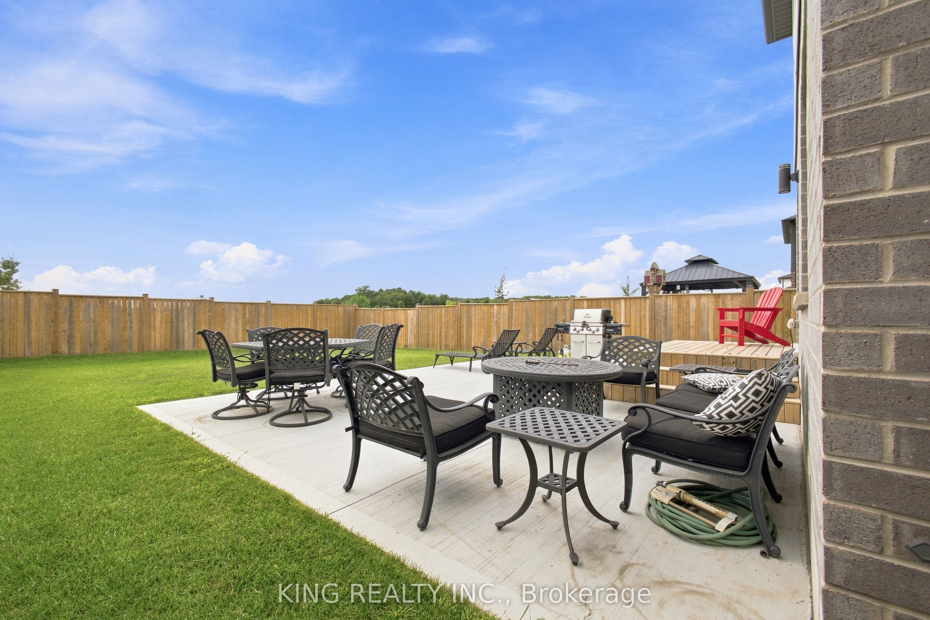 63 Rosina Lane Property Photo 11