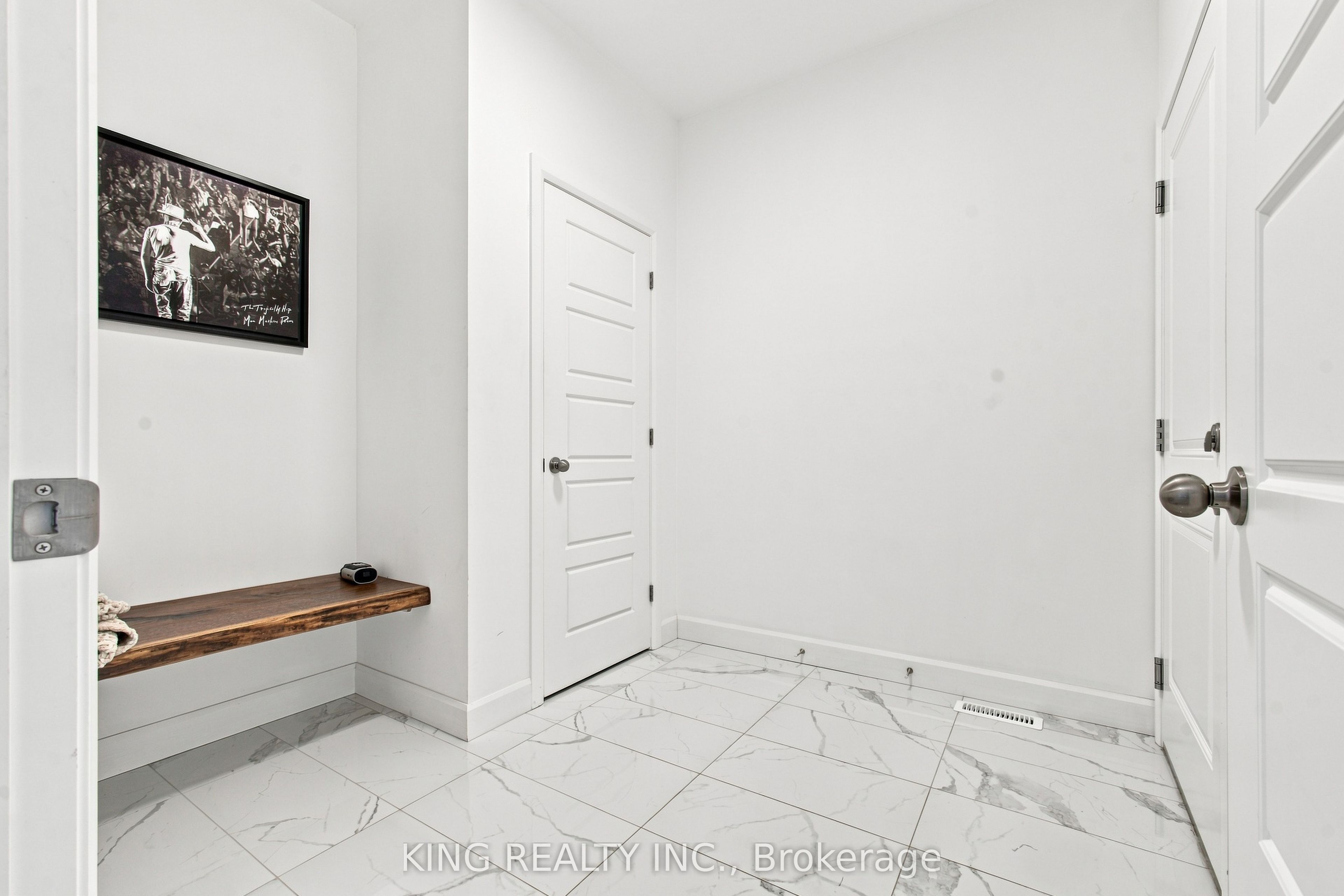 63 Rosina Lane Property Photo 15