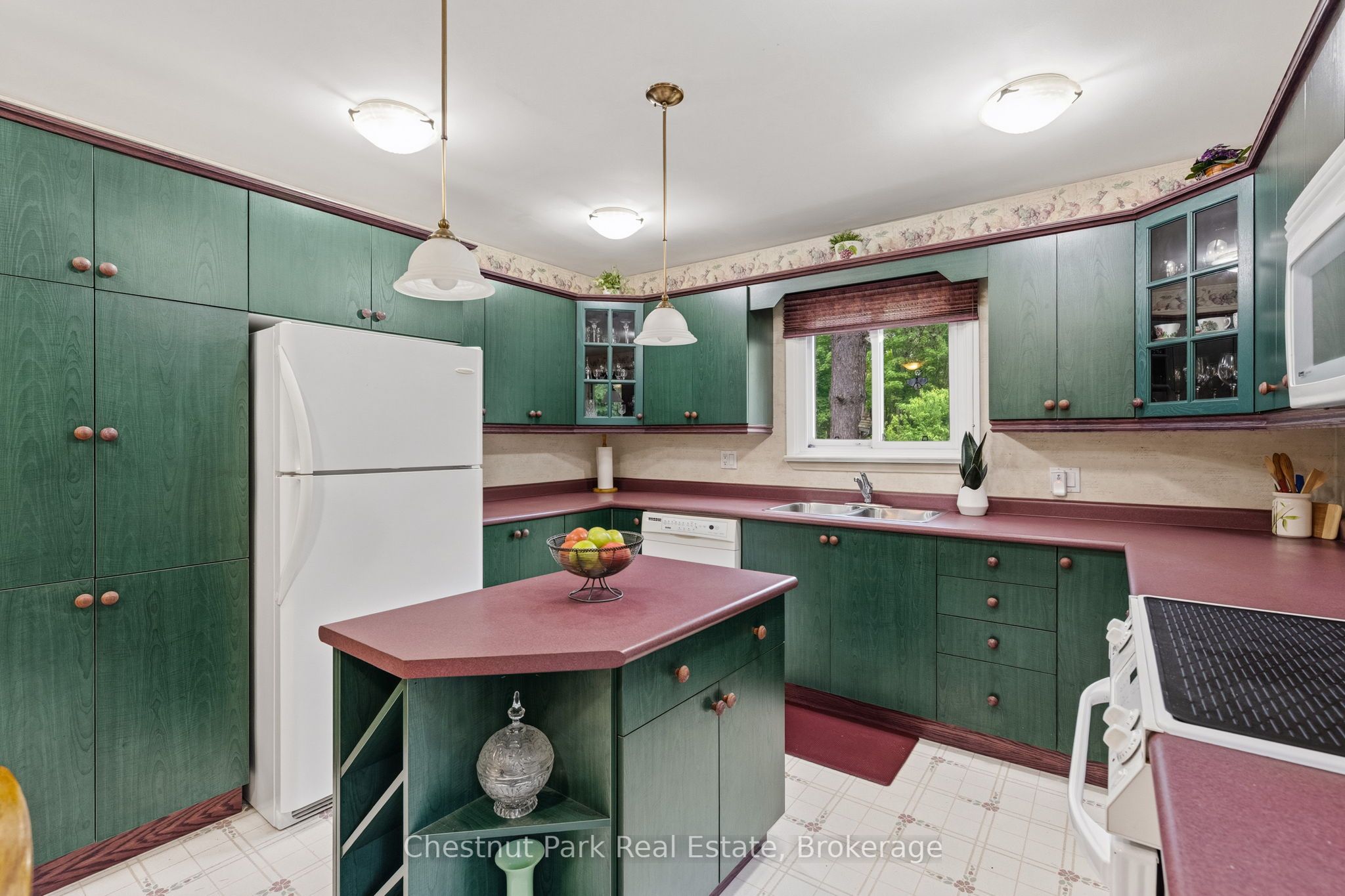 379 Gables Road Property Photo 13
