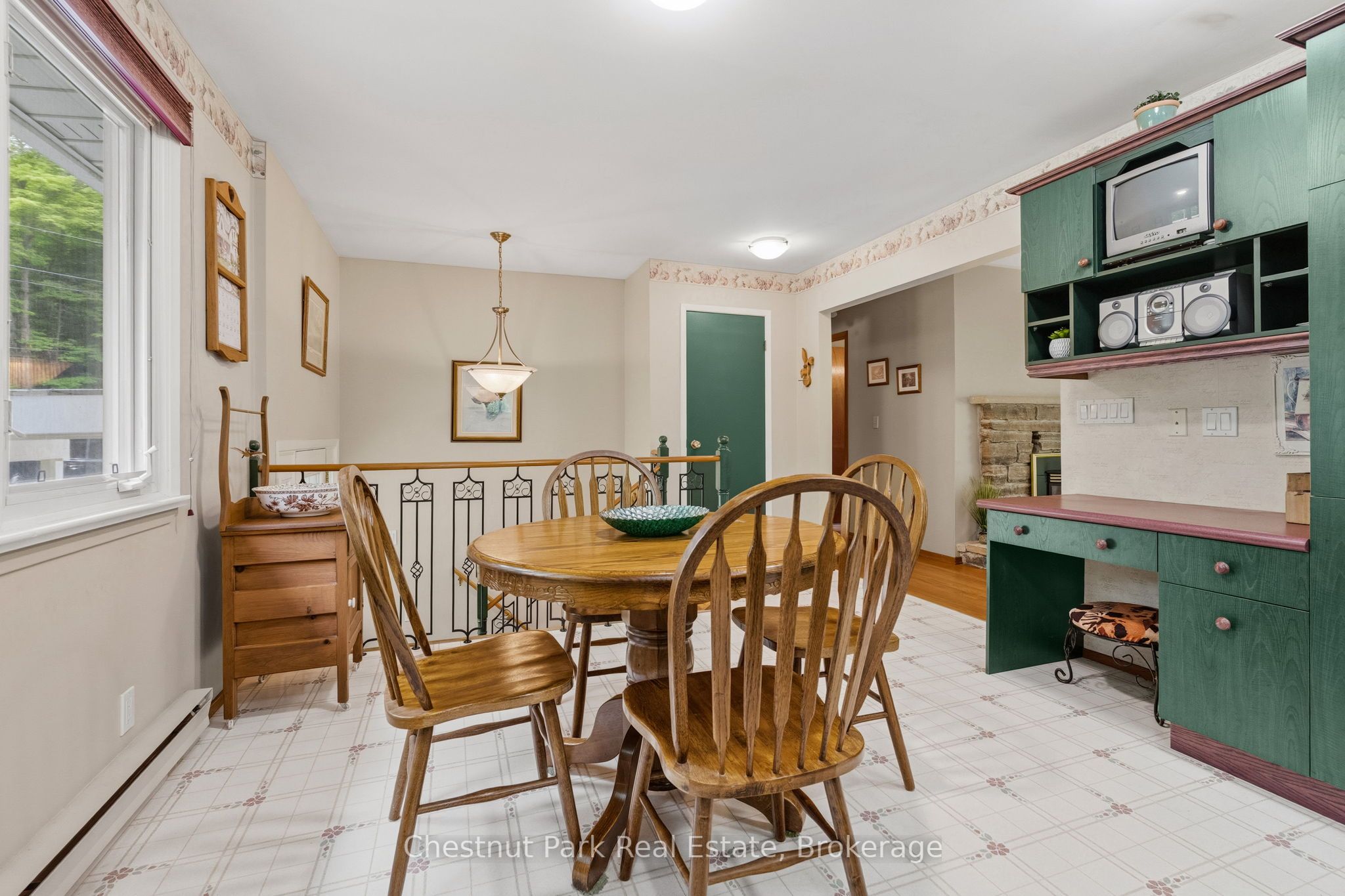 379 Gables Road Property Photo 14