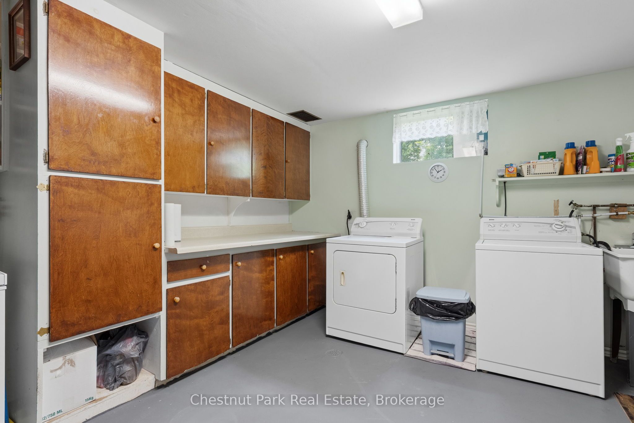 379 Gables Road Property Photo 27