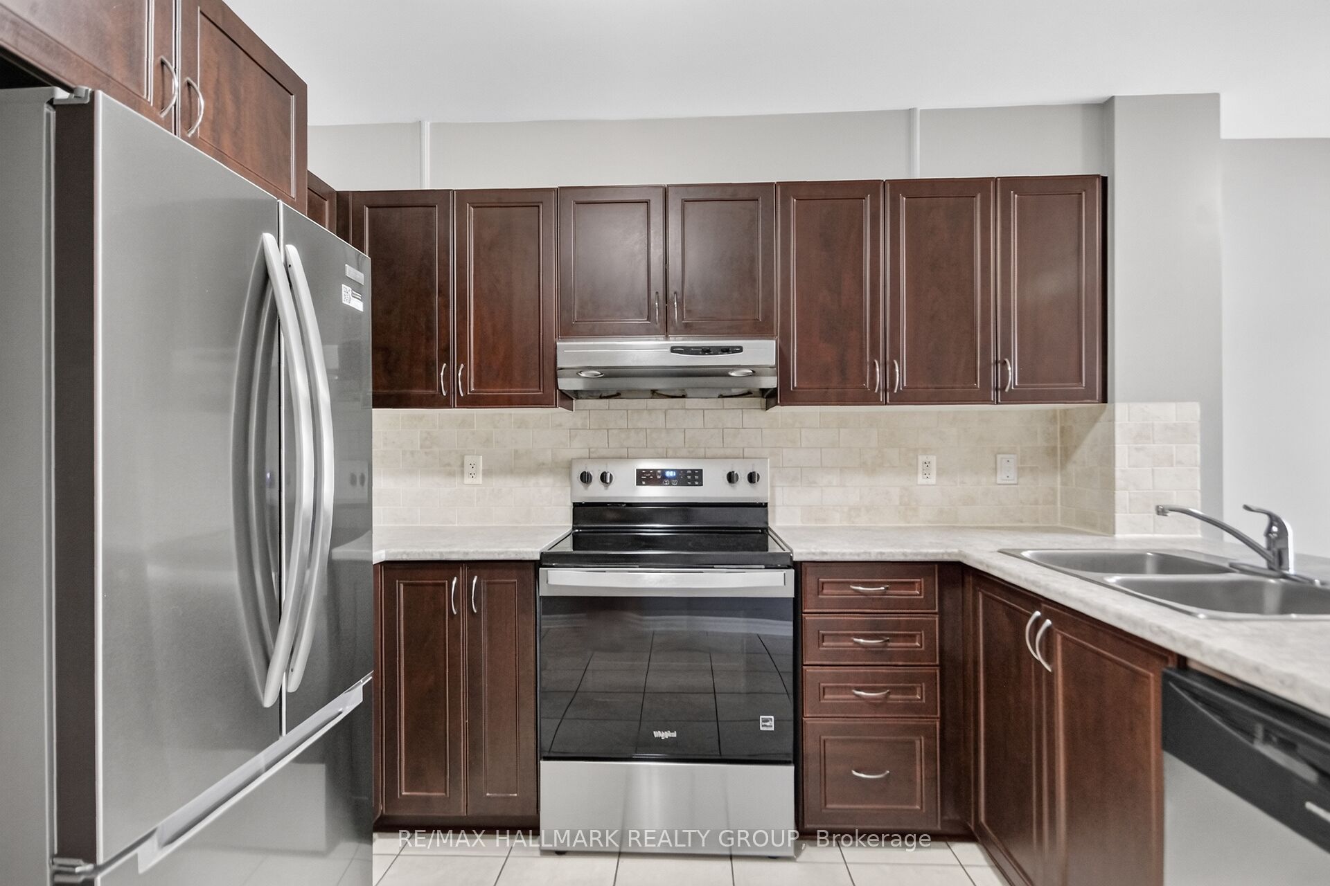 580a Chapman Mills Drive Property Photo 6