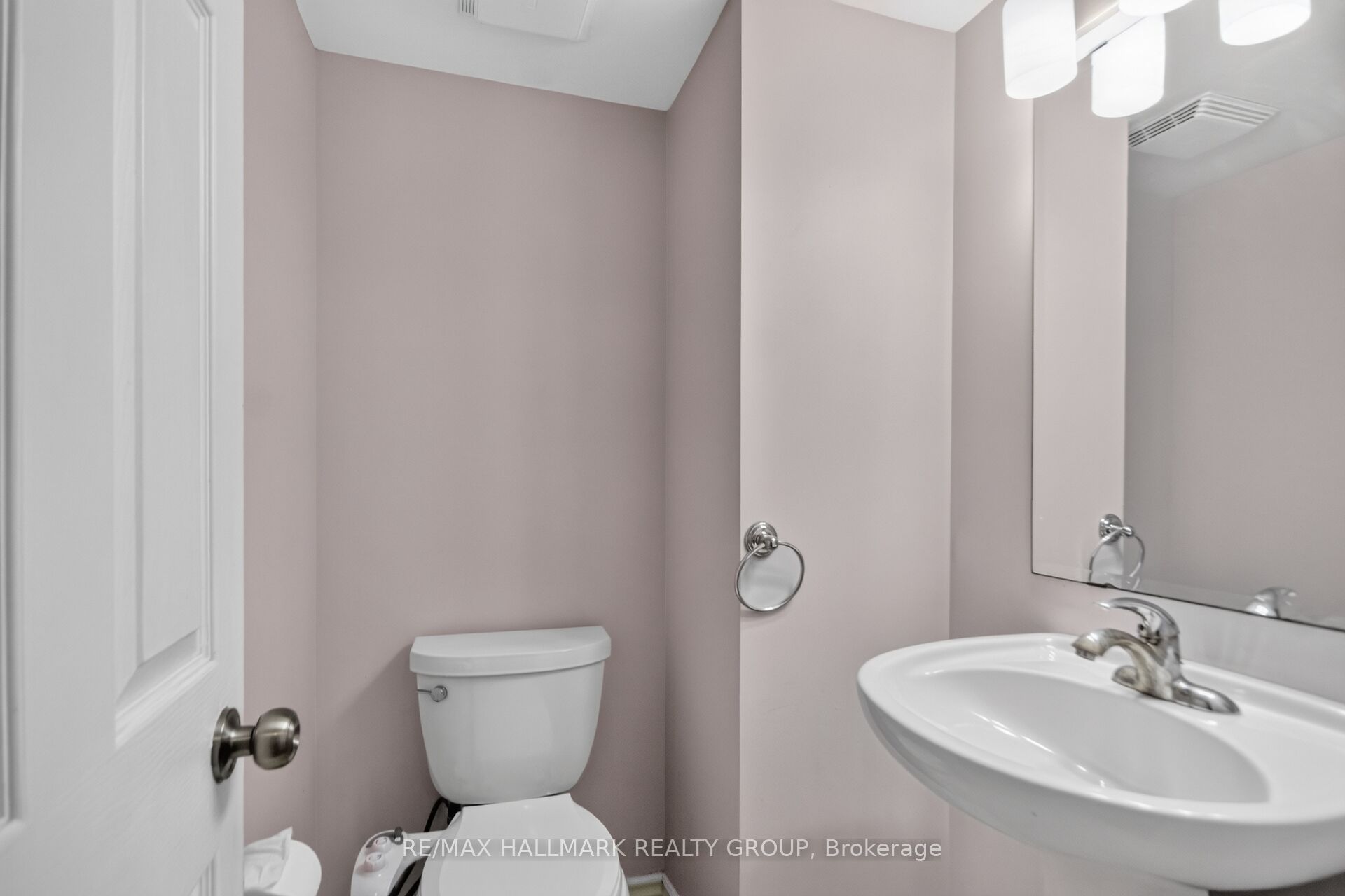580a Chapman Mills Drive Property Photo 19