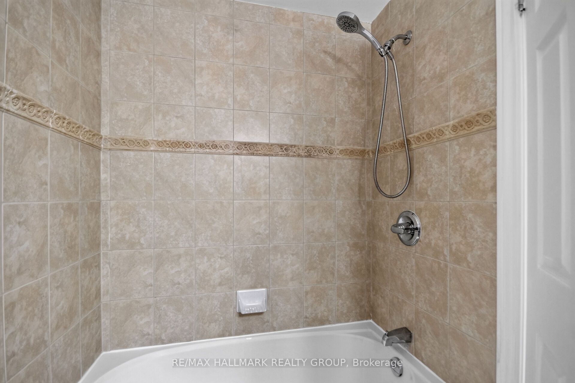 580a Chapman Mills Drive Property Photo 27