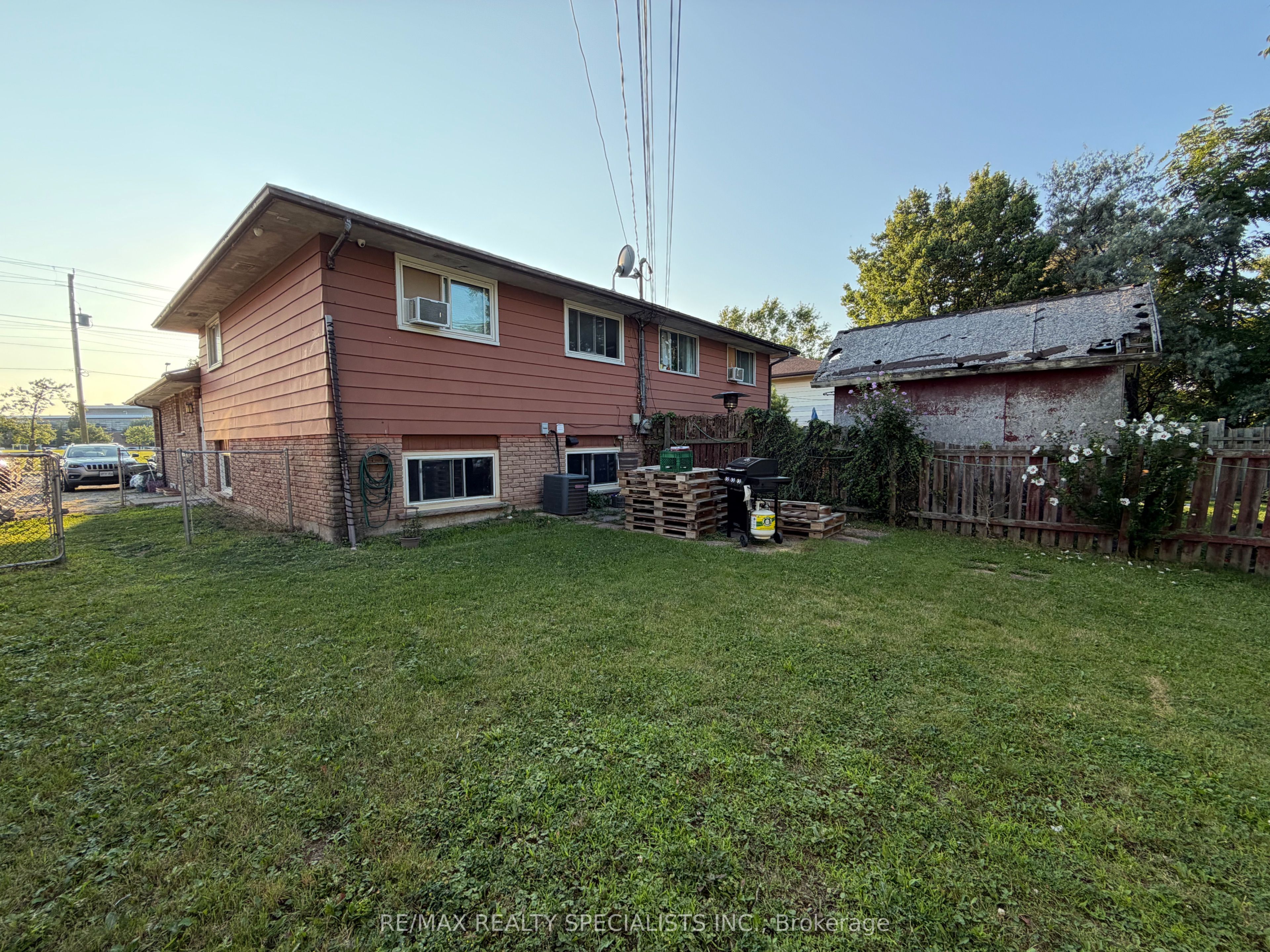 512 First Avenue Property Photo 19