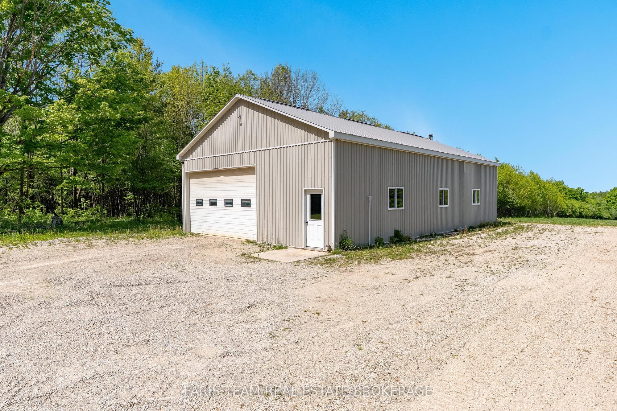 714329 Baseline Road Property Photo 42