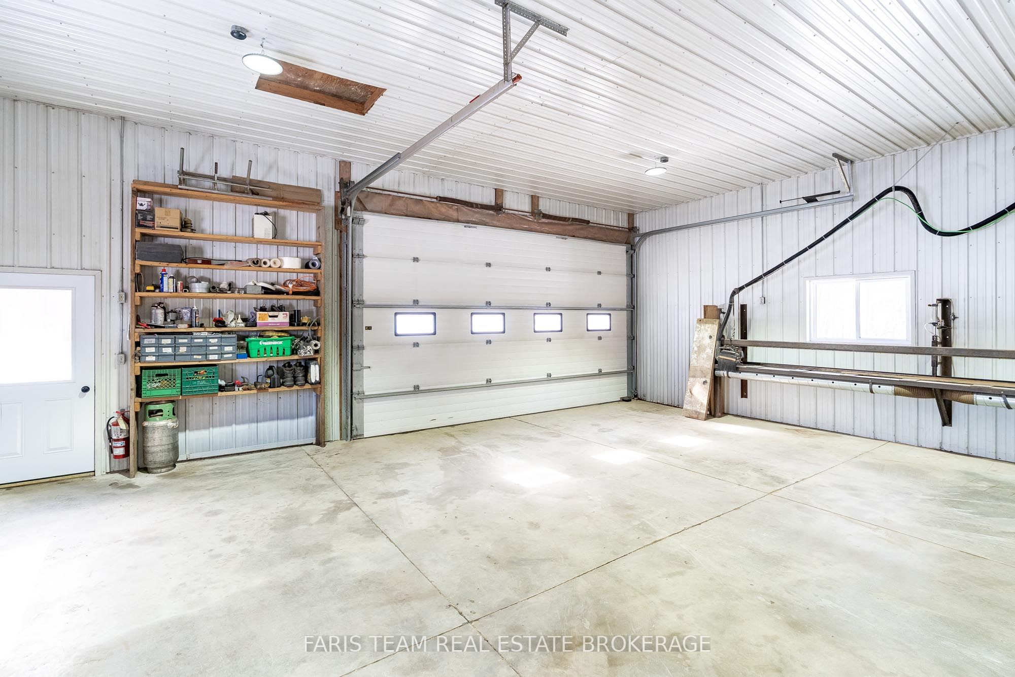 714329 Baseline Road Property Photo 43