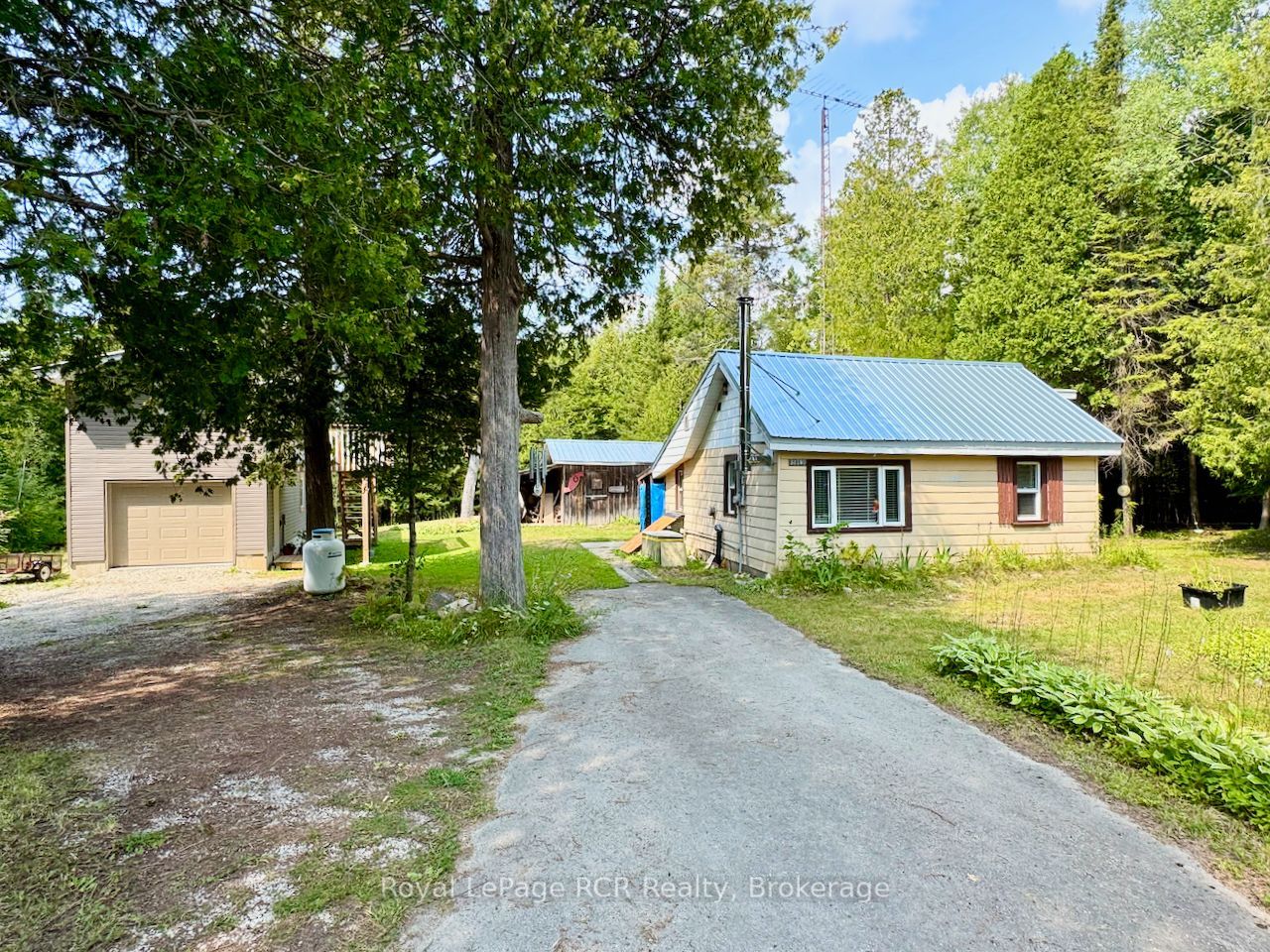 568 Stokes Bay Road Property Photo 1