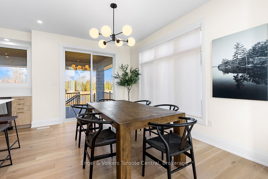 160 Springside Crescent Property Photo 12