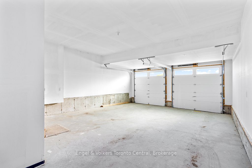 160 Springside Crescent Property Photo 46