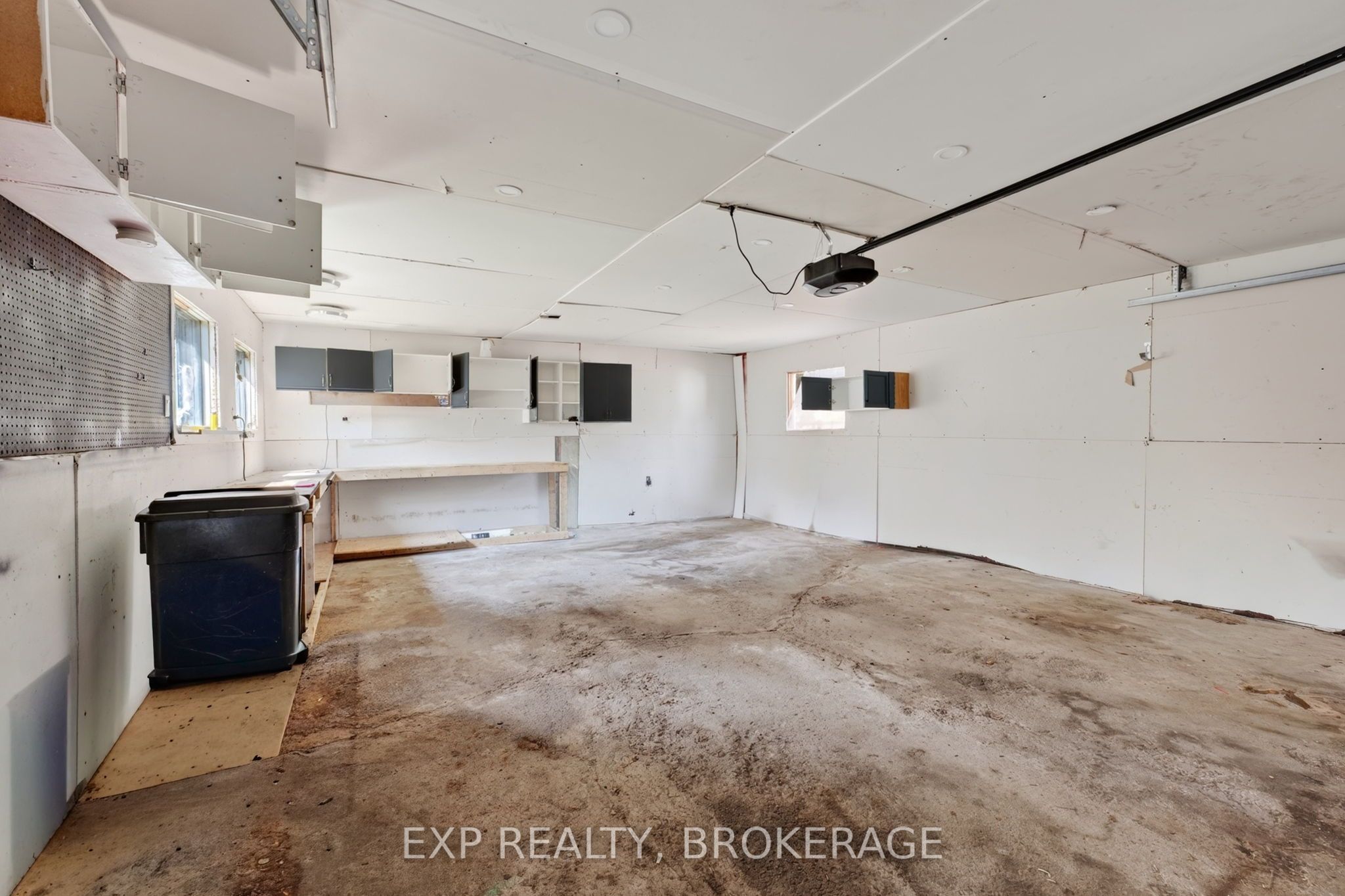 650 Hillside Drive Property Photo 22