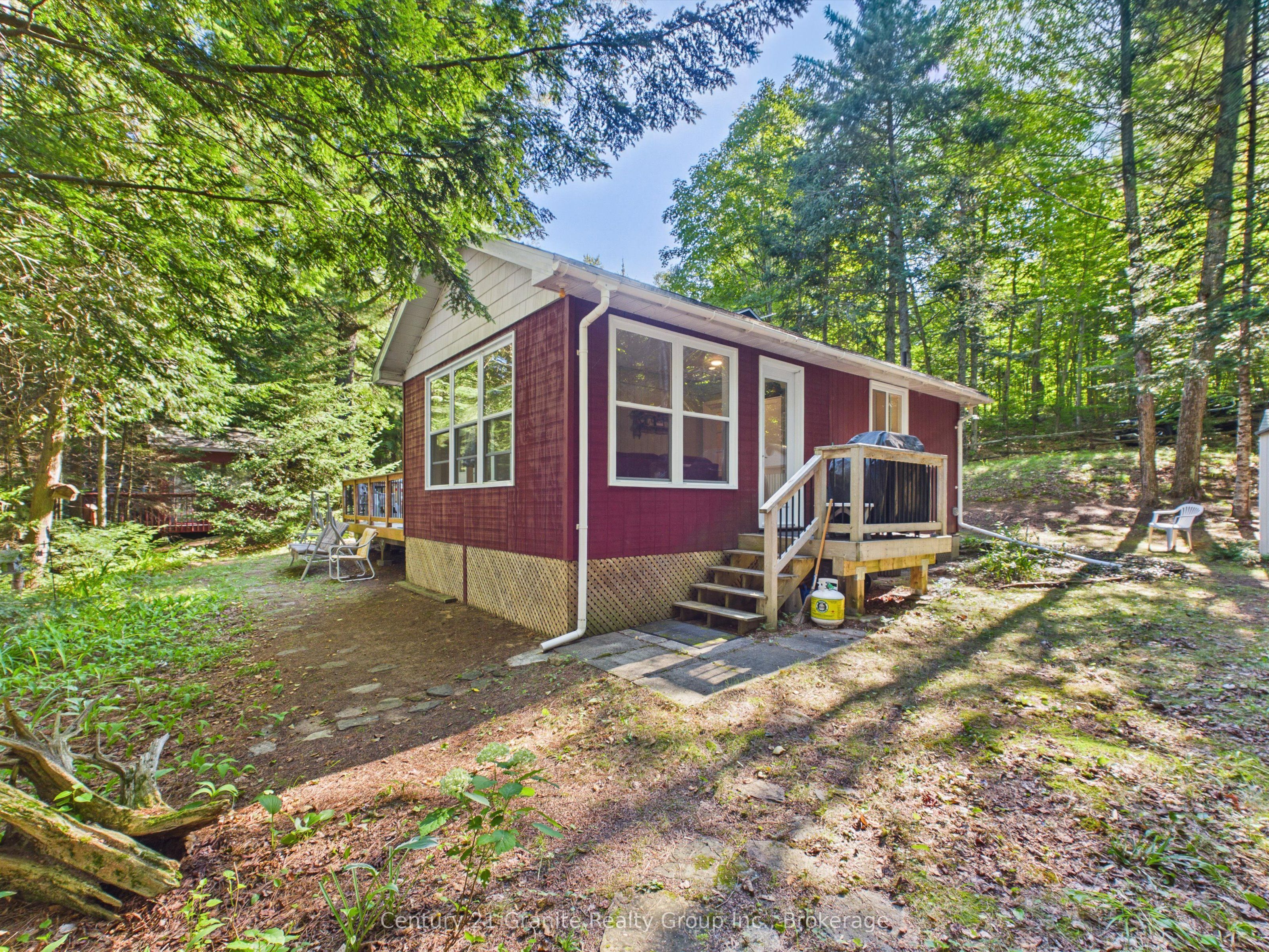 1045 Heritage Lane Property Photo 1