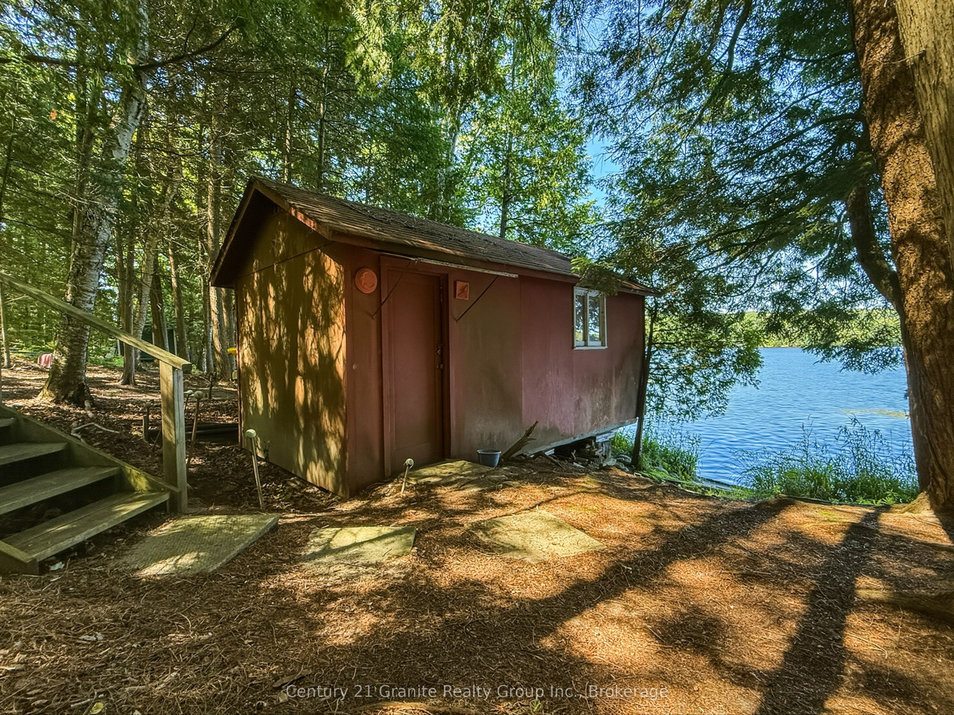 1045 Heritage Lane Property Photo 38